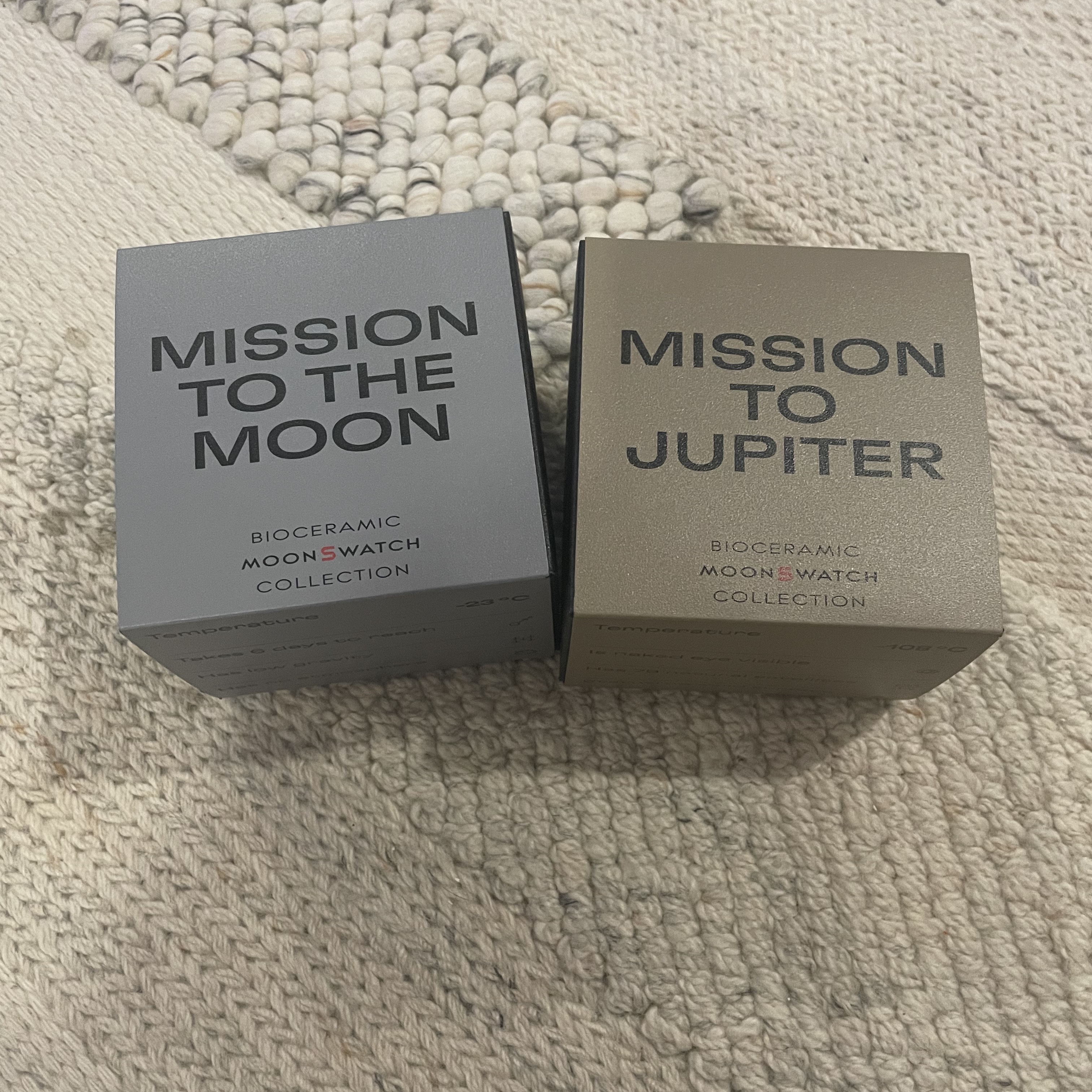 Swatch x Omega Bioceramic MoonSwatch Mission To Jupiter, Swatch x Omega Bioceramic MoonSwatch Mission To The Moon 착용 스타일 - 1