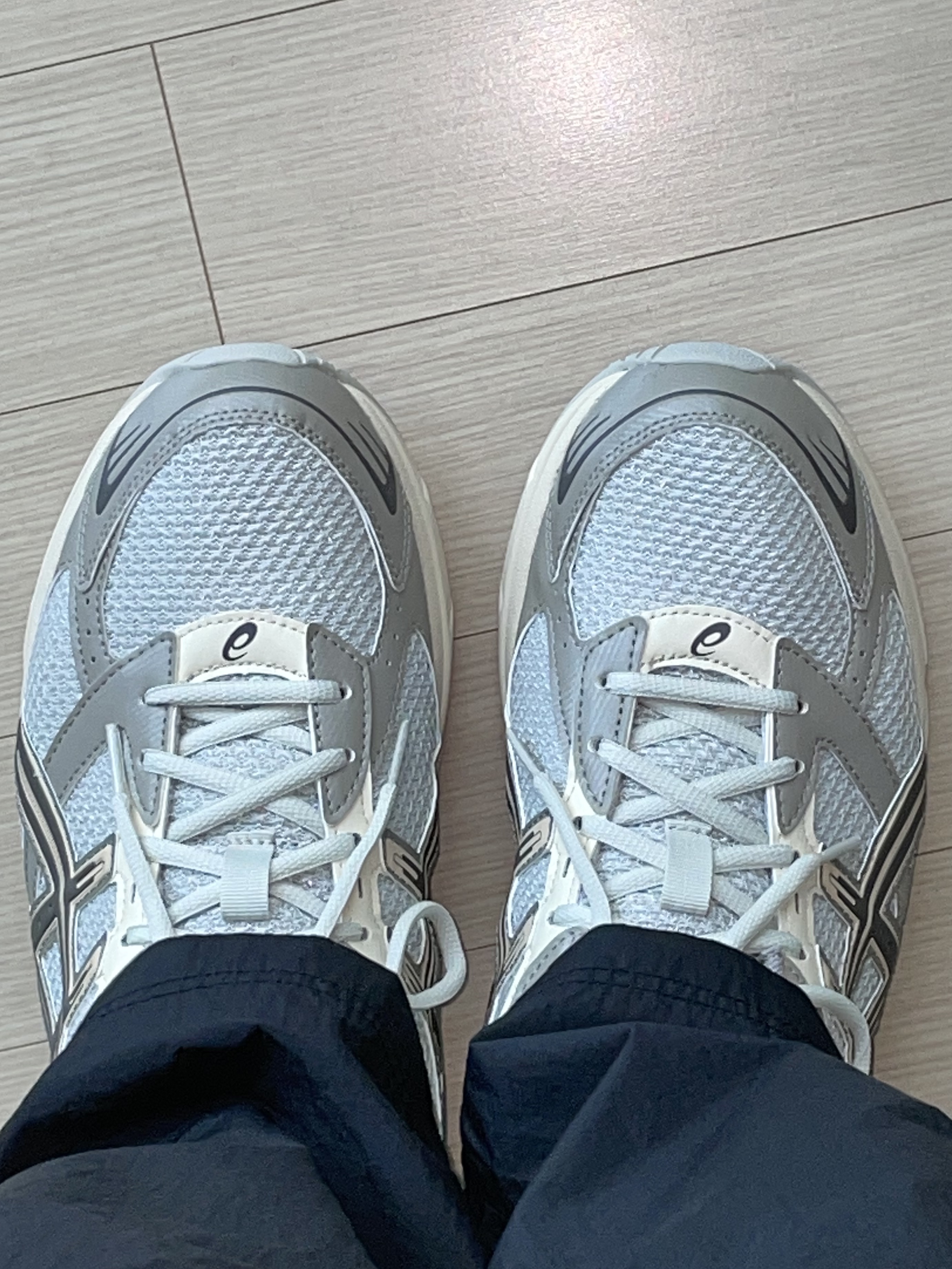 Asics x I4P Gel-1130 Glacier Grey Mink 착용 스타일 - 3