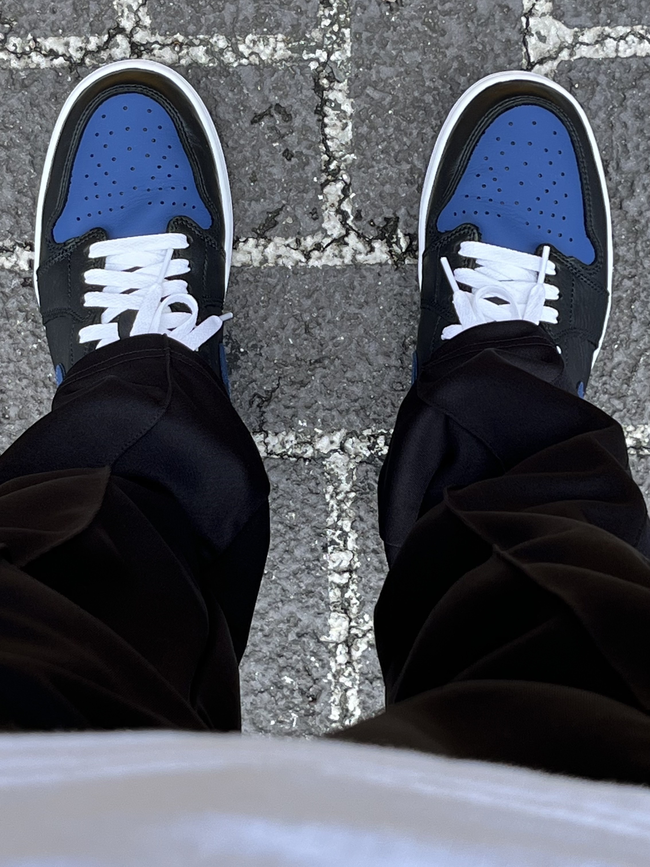 Jordan 1 Retro Low OG Mystic Navy 착용 스타일