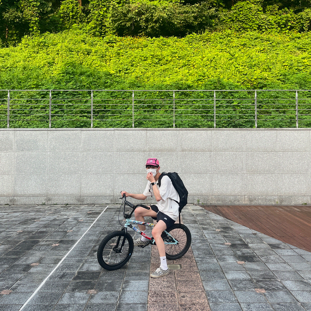 Supreme x The North Face Summit Series Outer Tape Seam Camp Cap Pink - 21SS, Nike x Stussy WT T-Shirt White - Asia 착용 스타일