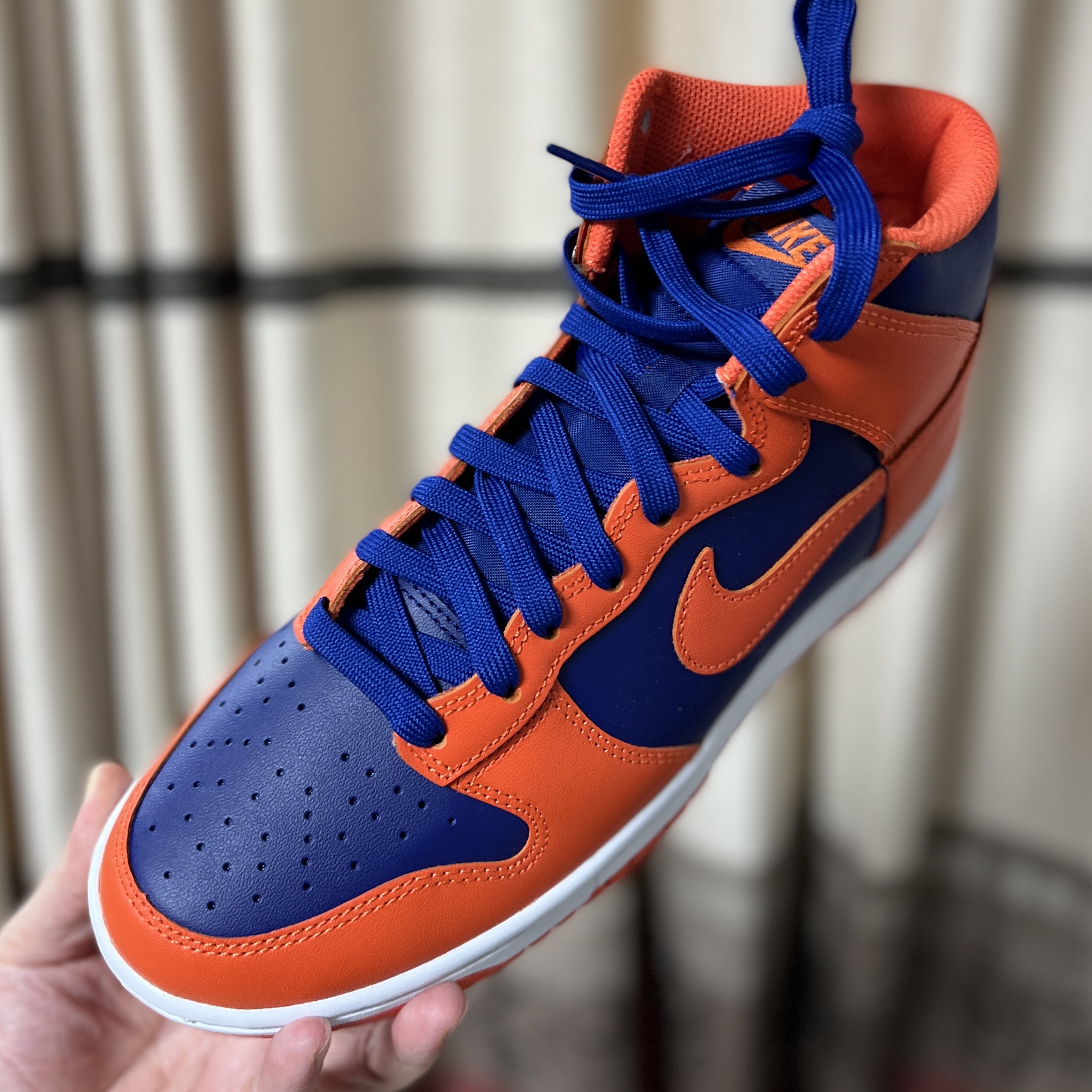 Nike Dunk High Retro Orange and Deep Royal 착용 스타일 - 1