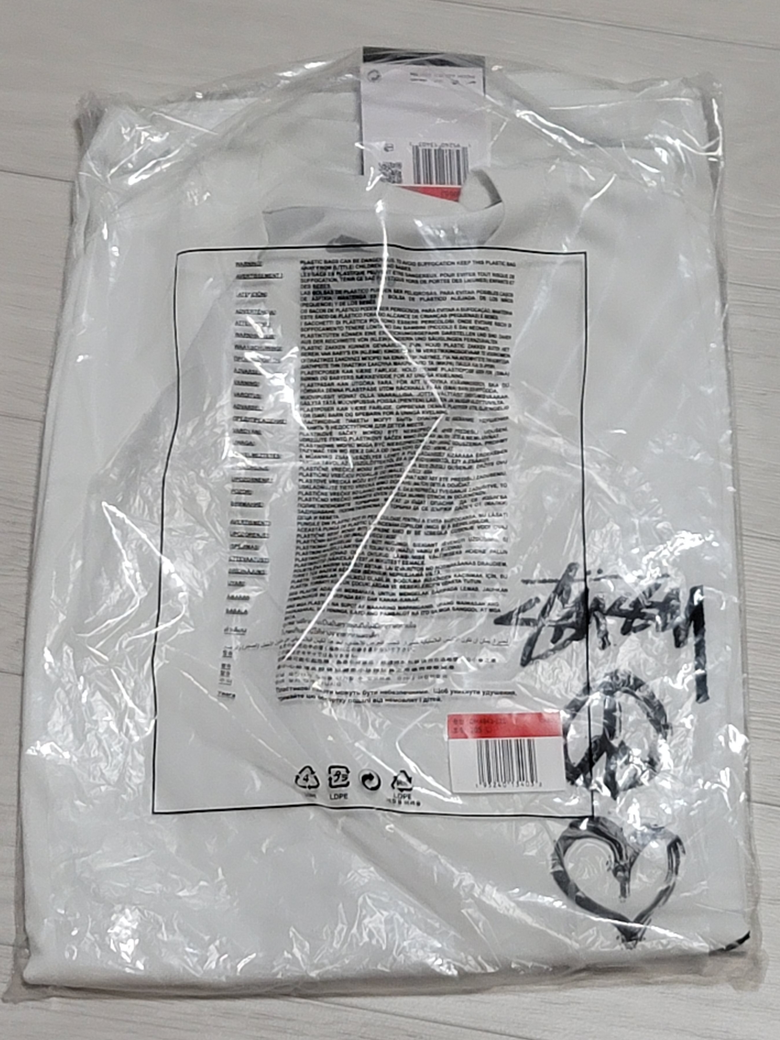 Nike x Stussy NRG RA T-Shirt Summit White (DM4942-121) 착용 스타일