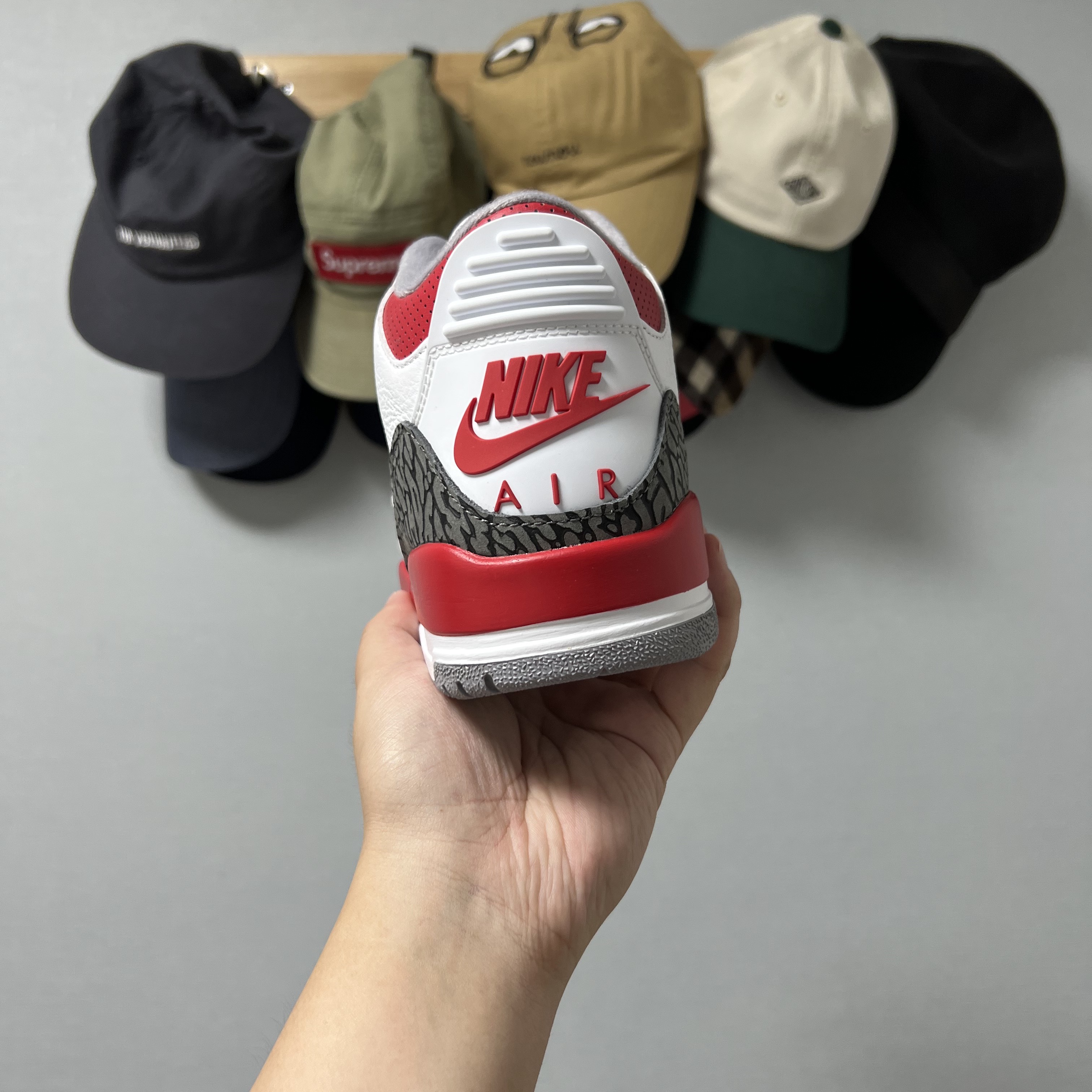 Jordan 3 Retro Fire Red 2007, Jordan 3 Retro Fire Red 2022 착용 스타일 - 5