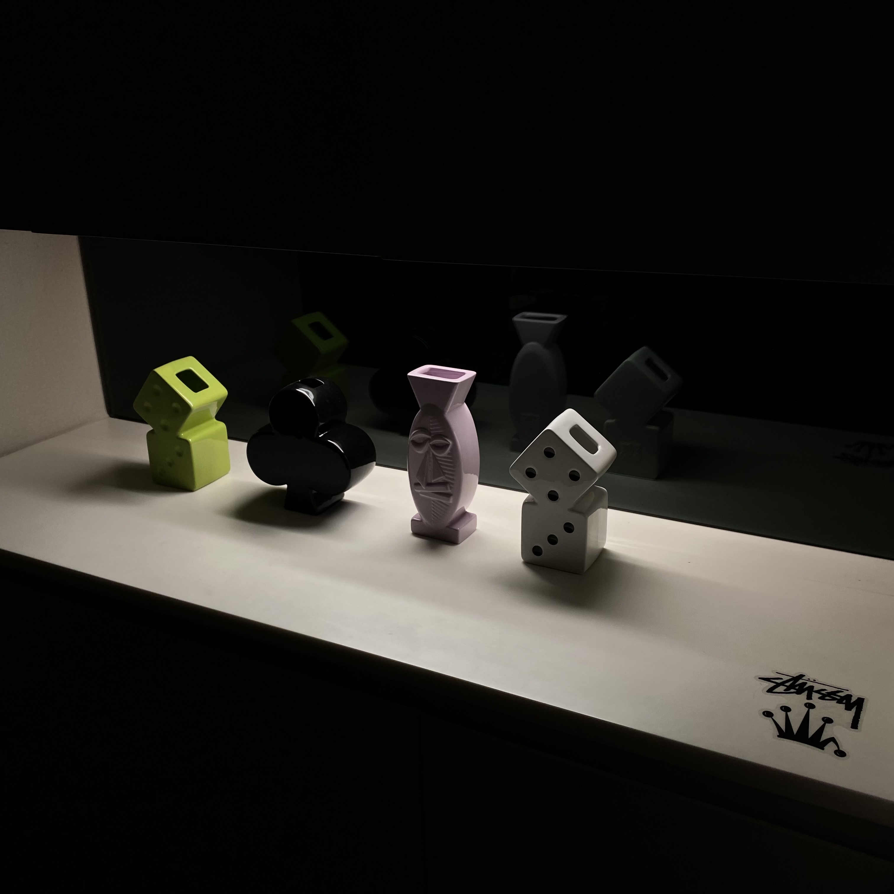 Bearbrick x Nike SB 2020 100% & 400% Set Black, Bearbrick x Nike SB 2020 100% & 400% Set White 착용 스타일 - 2