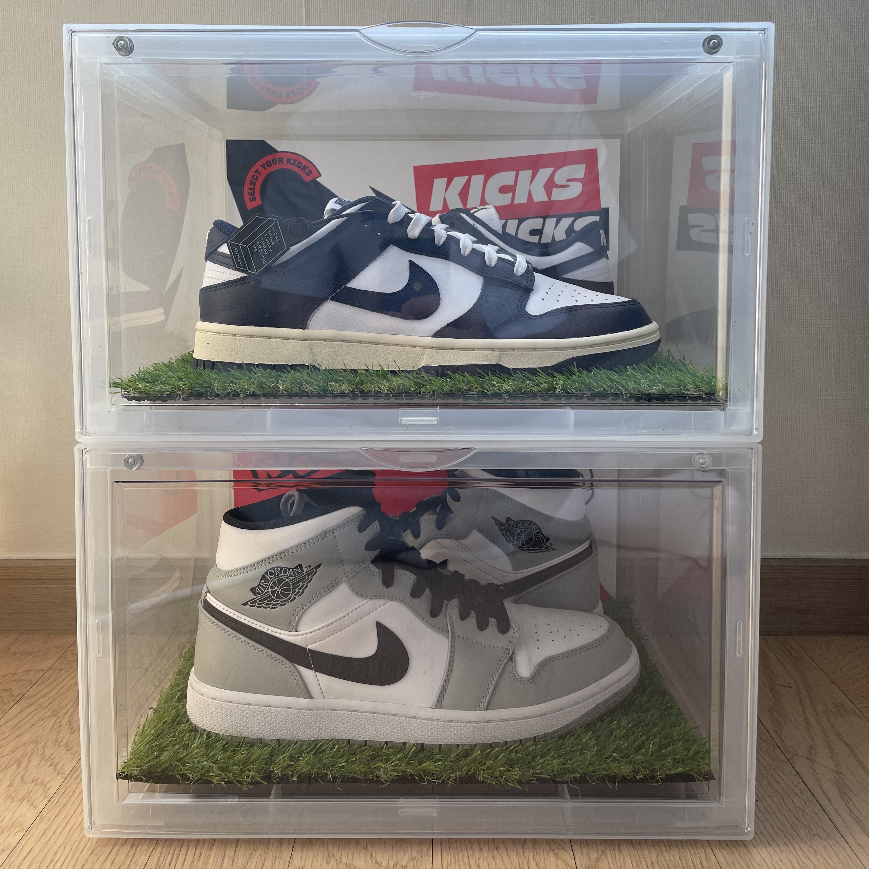 Jordan 1 Mid Light Smoke Grey, (W) Nike Dunk Low Vintage Midnight Navy 착용 스타일 - 1