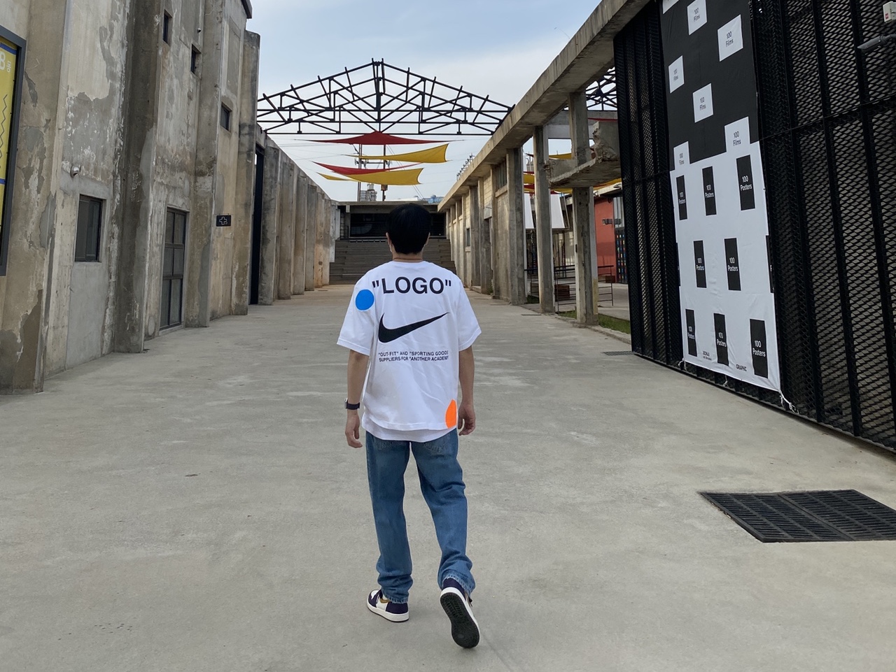 Nike x Off-White Mercurial NRG X T-Shirt White, Jordan 1 Retro High OG Defiant SB LA to Chicago 착용 스타일 - 2