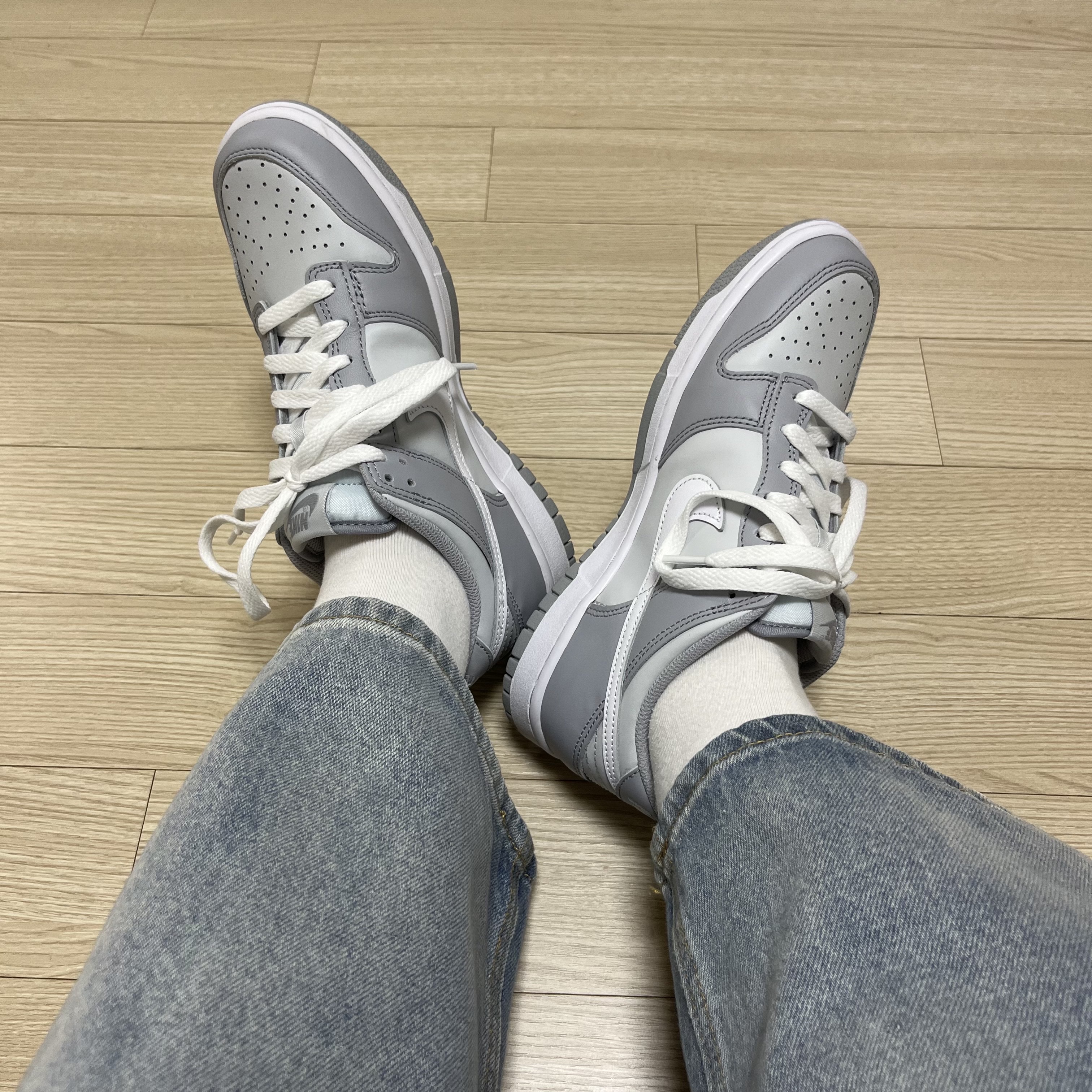 (GS) Nike Dunk Low Wolf Grey 착용 스타일 - 2