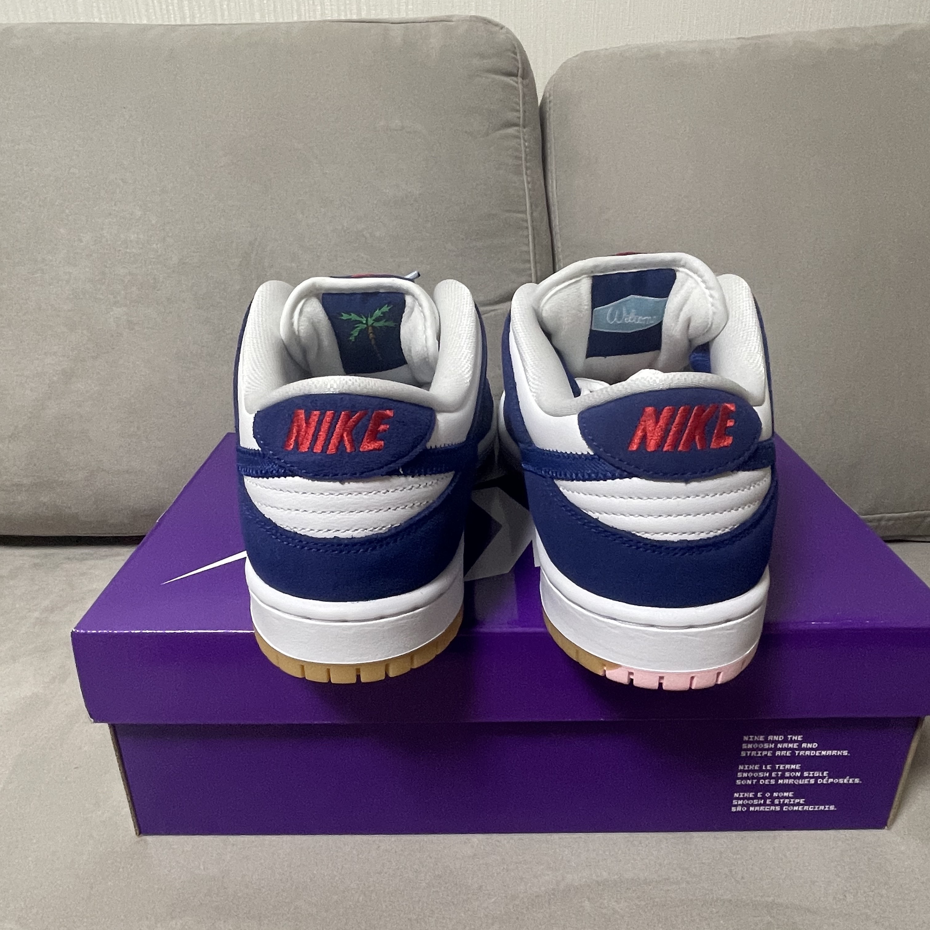 Nike SB Dunk Low Pro Premium Deep Royal Blue 착용 스타일 - 5