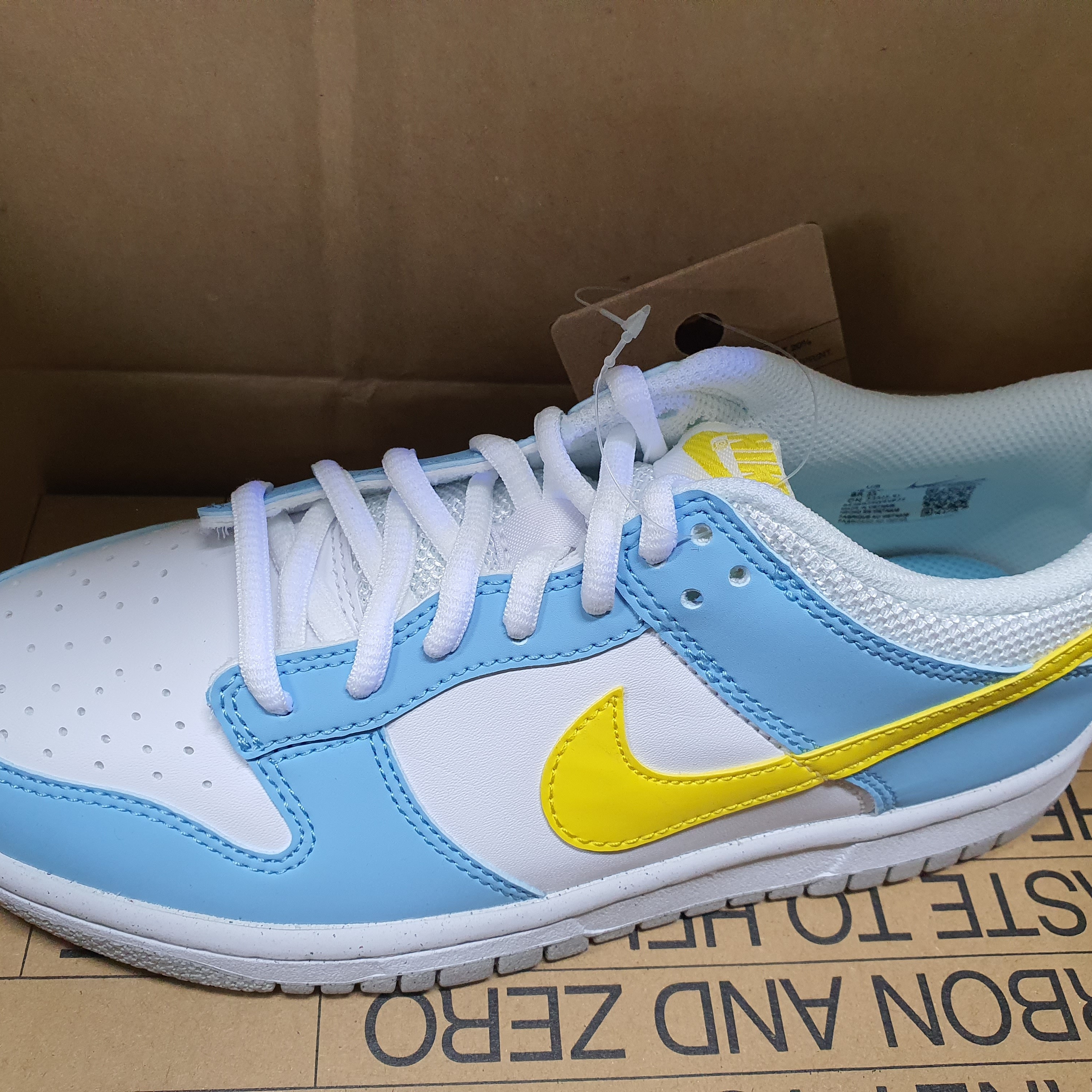 (GS) Nike Dunk Low Next Nature Blue Chill Yellow Strike 착용 스타일 - 1