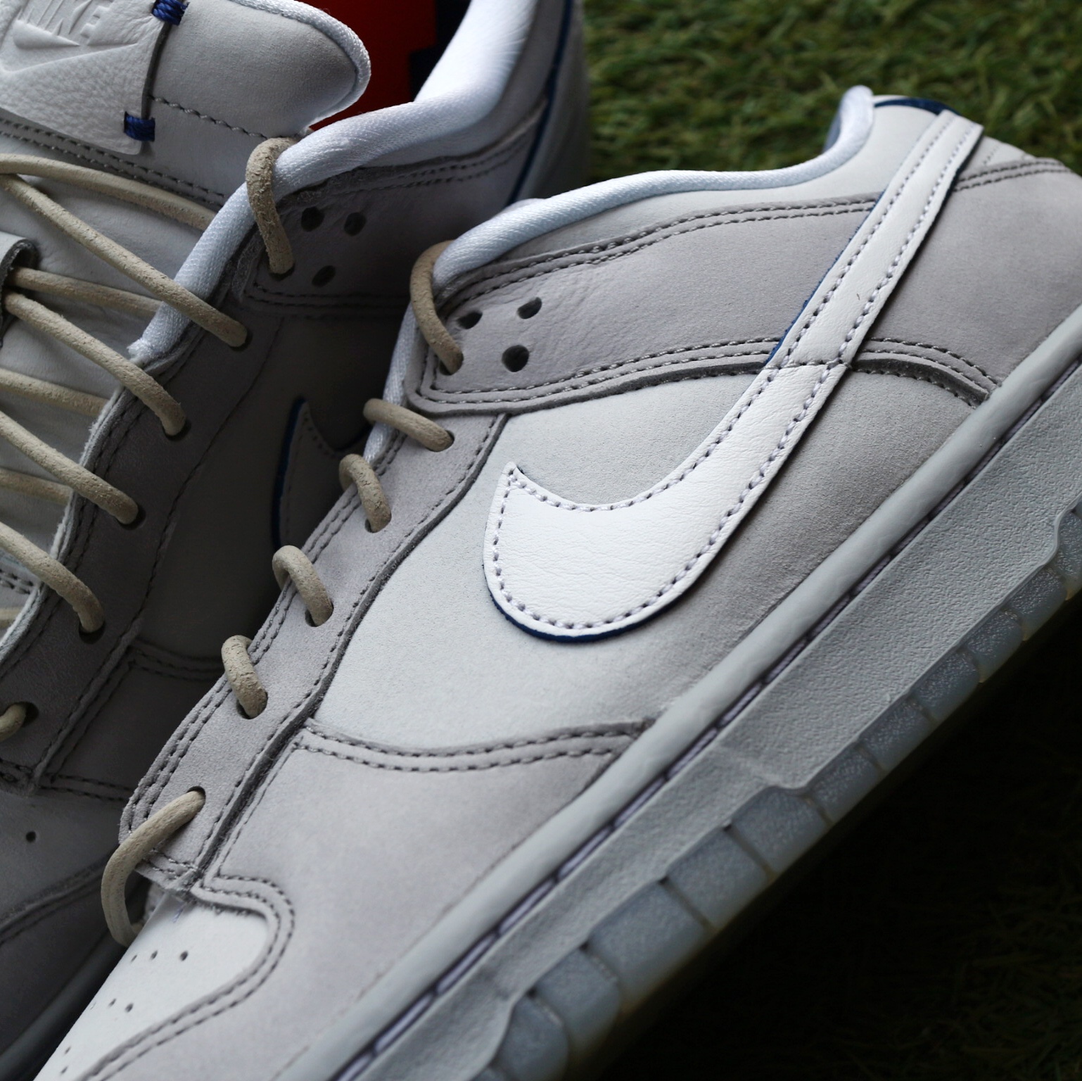 Nike Dunk Low Wolf Grey and Pure Platinum, Nike x Staple Dunk SB Low NYC Pigeon 착용 스타일 - 4
