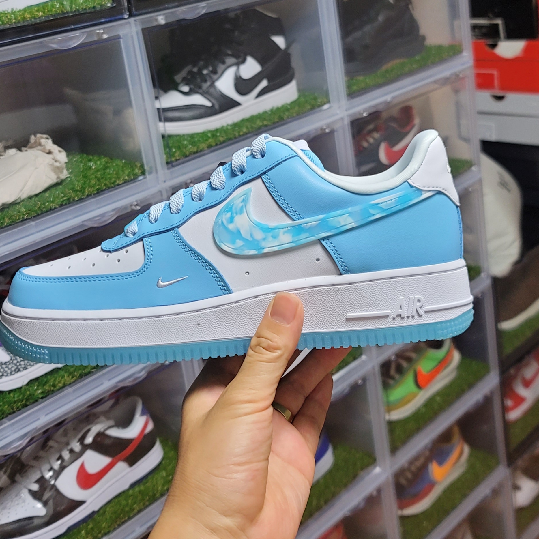 Jordan 1 Retro Low OG Black and Dark Powder Blue, (W) Jordan 1 Retro Low OG Black and Dark Powder Blue 착용 스타일 - 4