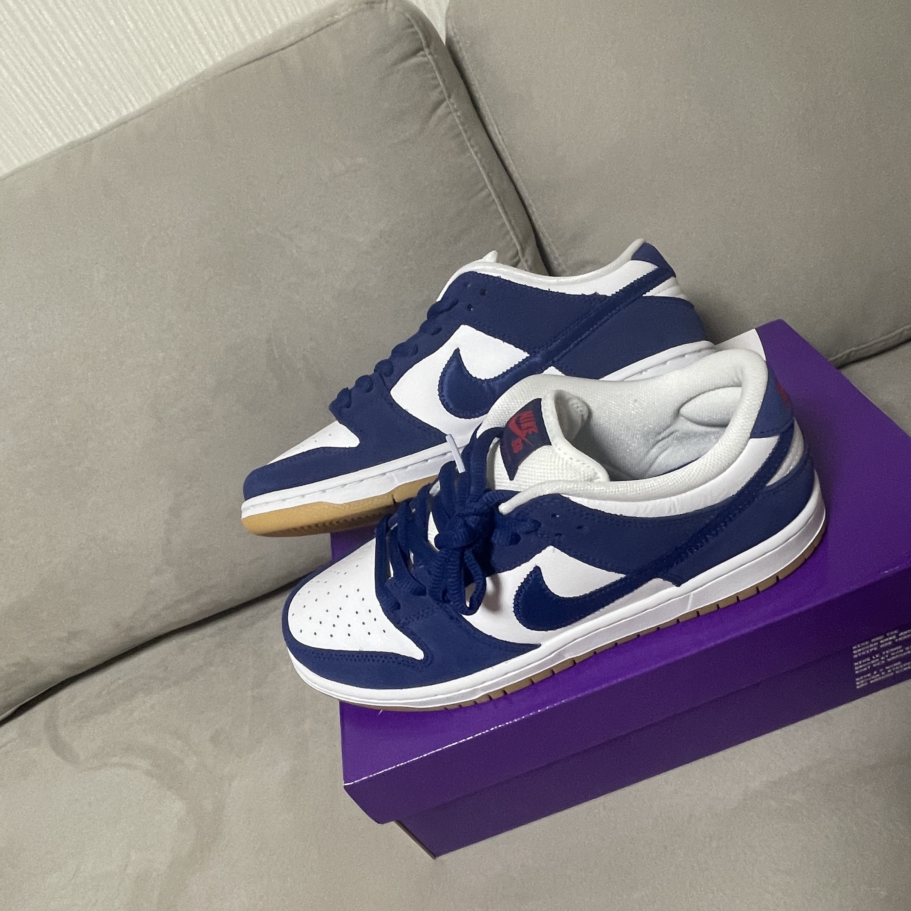 Nike SB Dunk Low Pro Premium Deep Royal Blue 착용 스타일 - 3