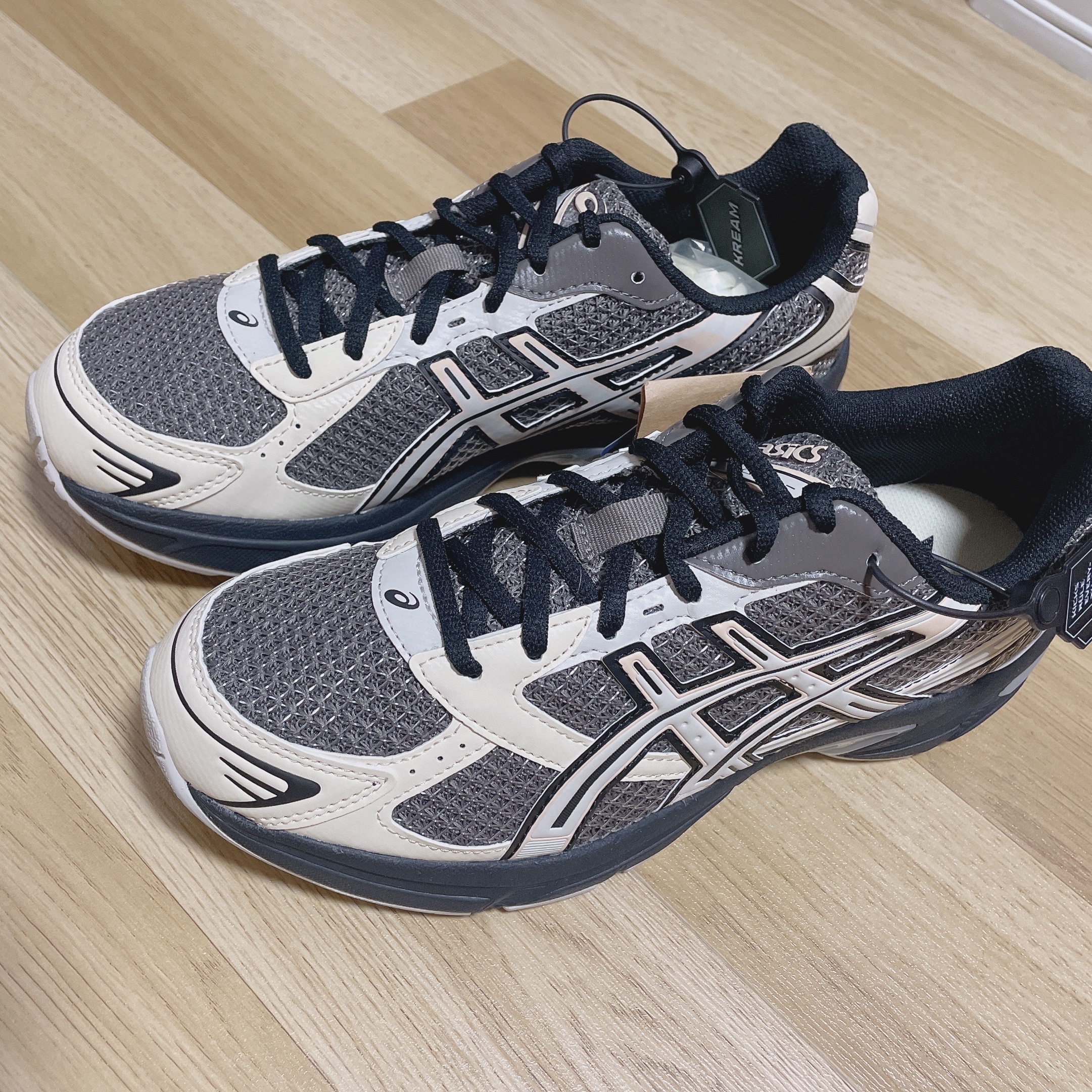 Asics x I4P Gel-1130 Mink Glacier Grey 착용 스타일