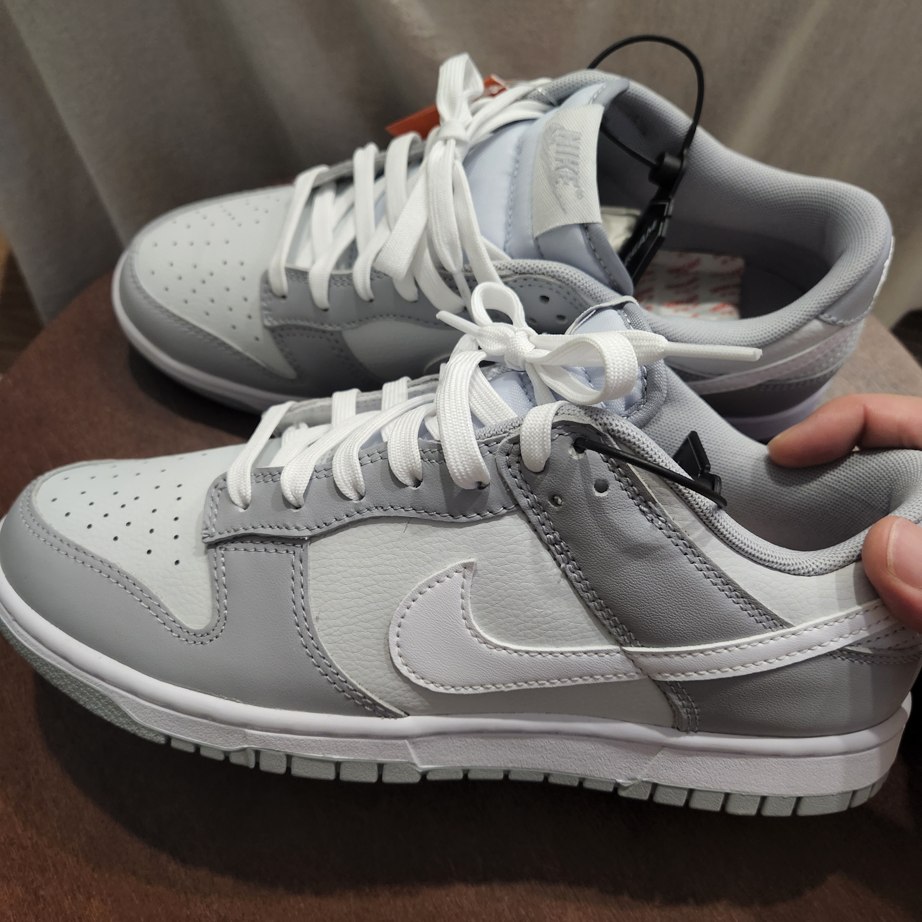 Nike Dunk Low Retro Wolf Grey 착용 스타일