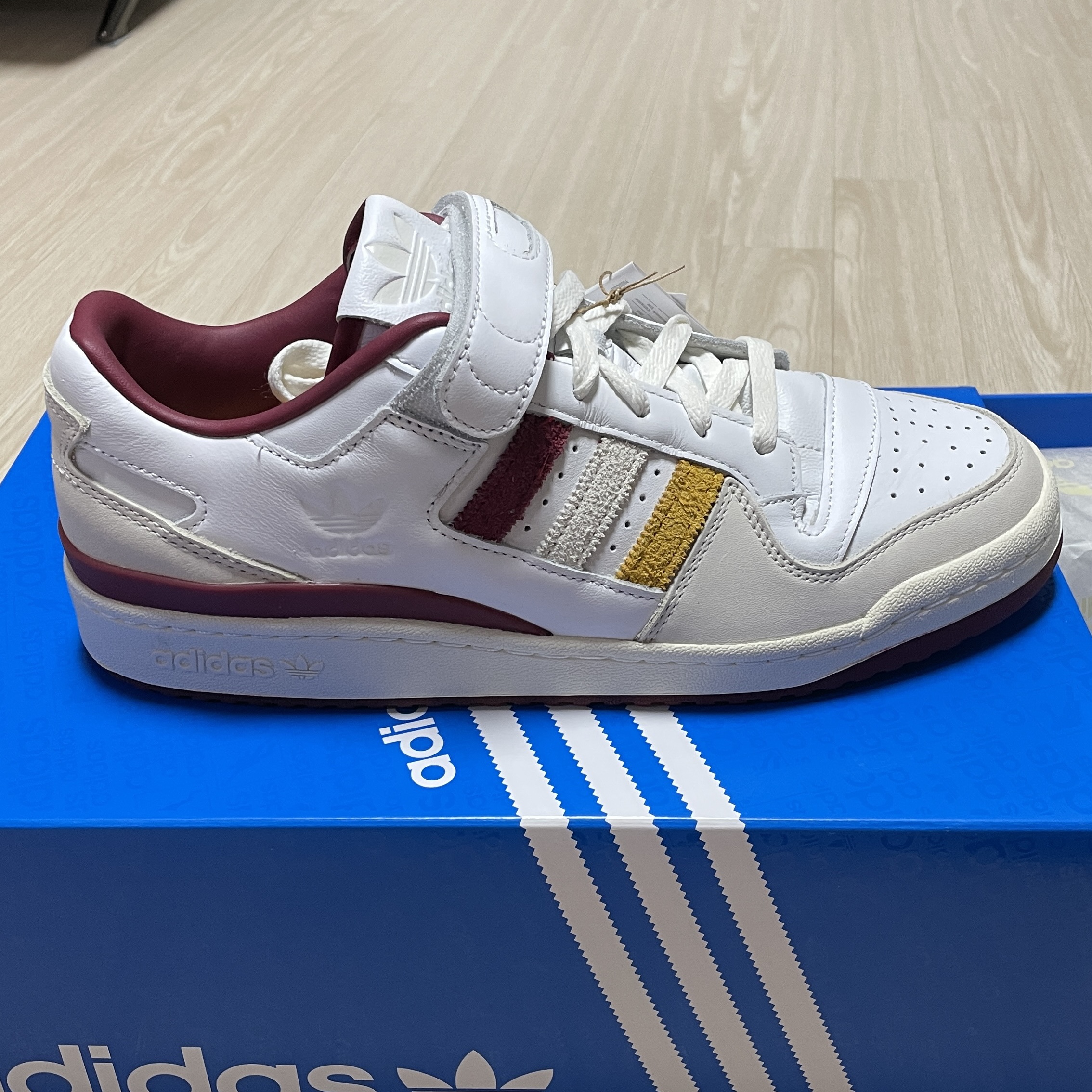 Adidas x END. Forum Low Varsity 착용 스타일 - 2