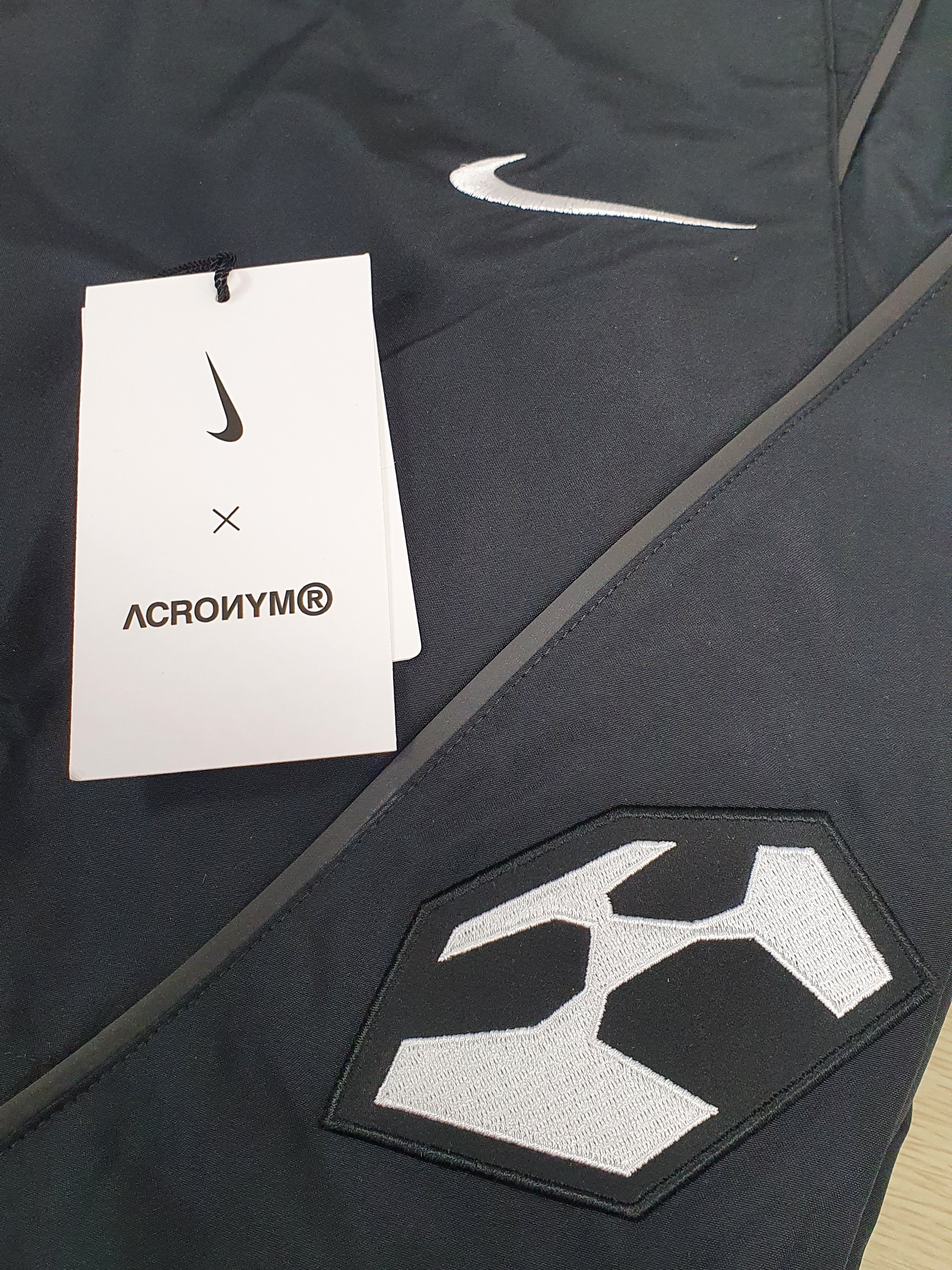 Jordan 1 Retro High OG Shadow 2.0, Nike x Acronym NRG Woven Pants Black - Asia 착용 스타일 - 3