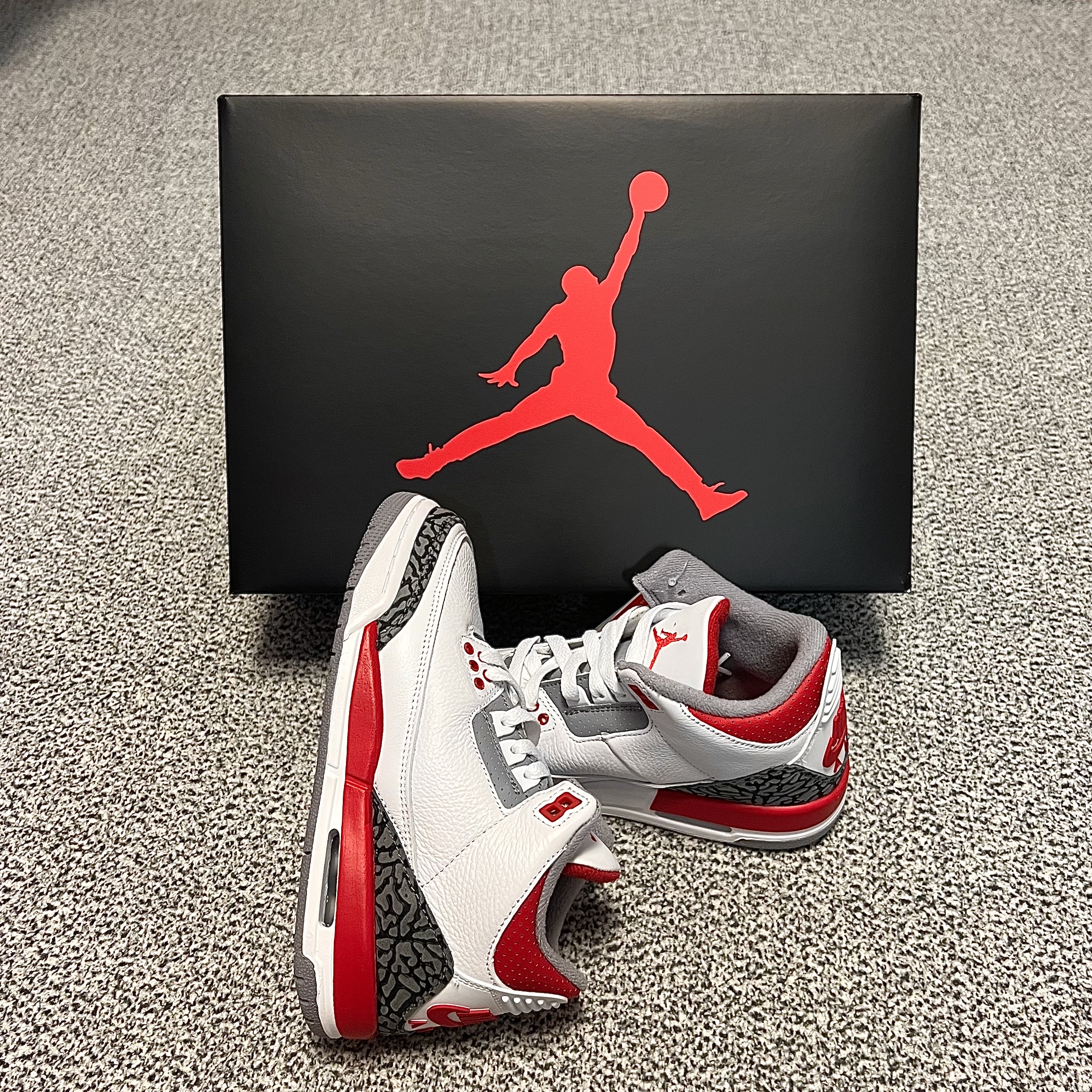 Jordan 3 Retro Fire Red 2022 착용 스타일 - 1