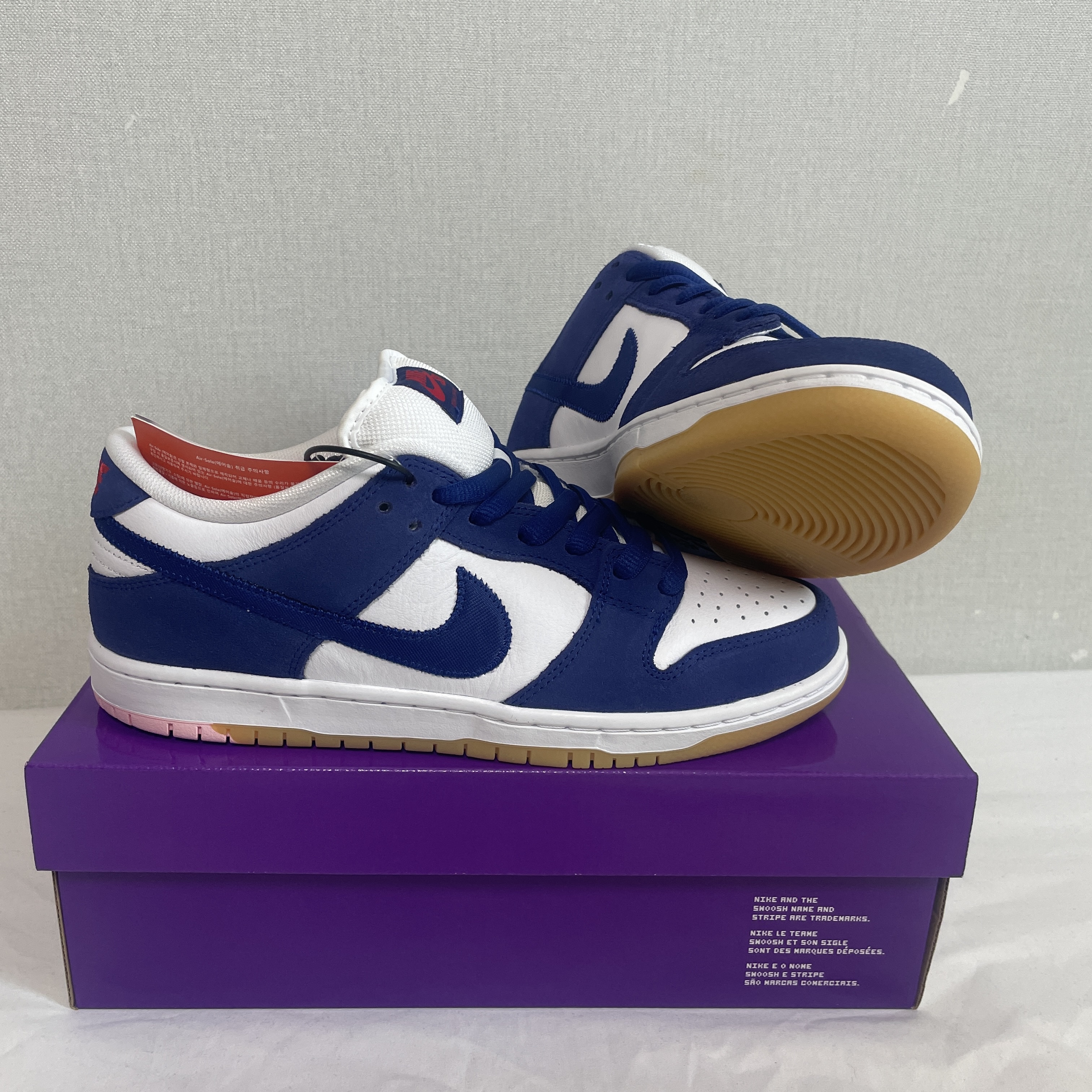 Nike SB Dunk Low Pro Premium Deep Royal Blue 착용 스타일