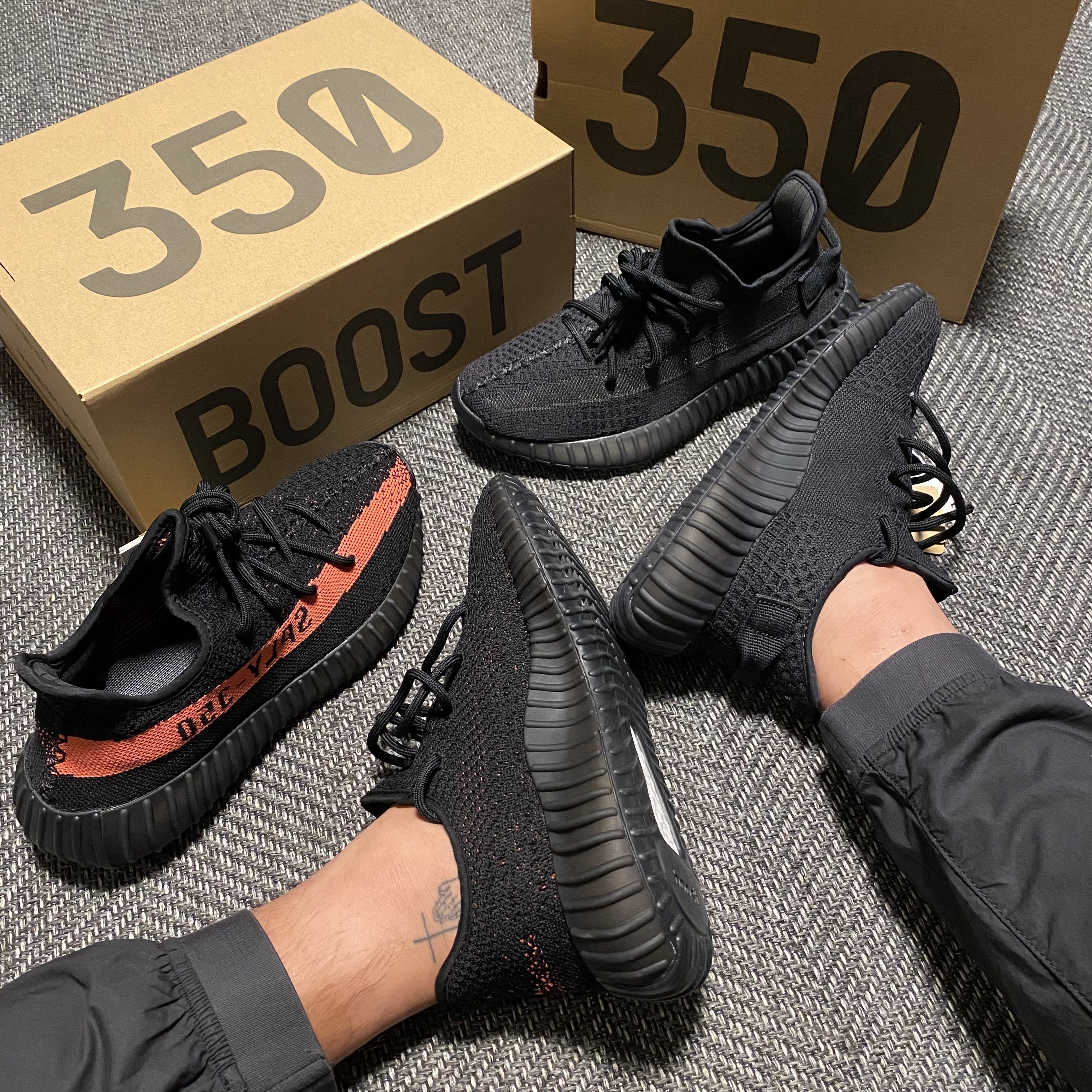 Adidas Yeezy Boost 350 V2 Core Black Red 2022/2023, Adidas Yeezy Boost 350 V2 Onyx 착용 스타일