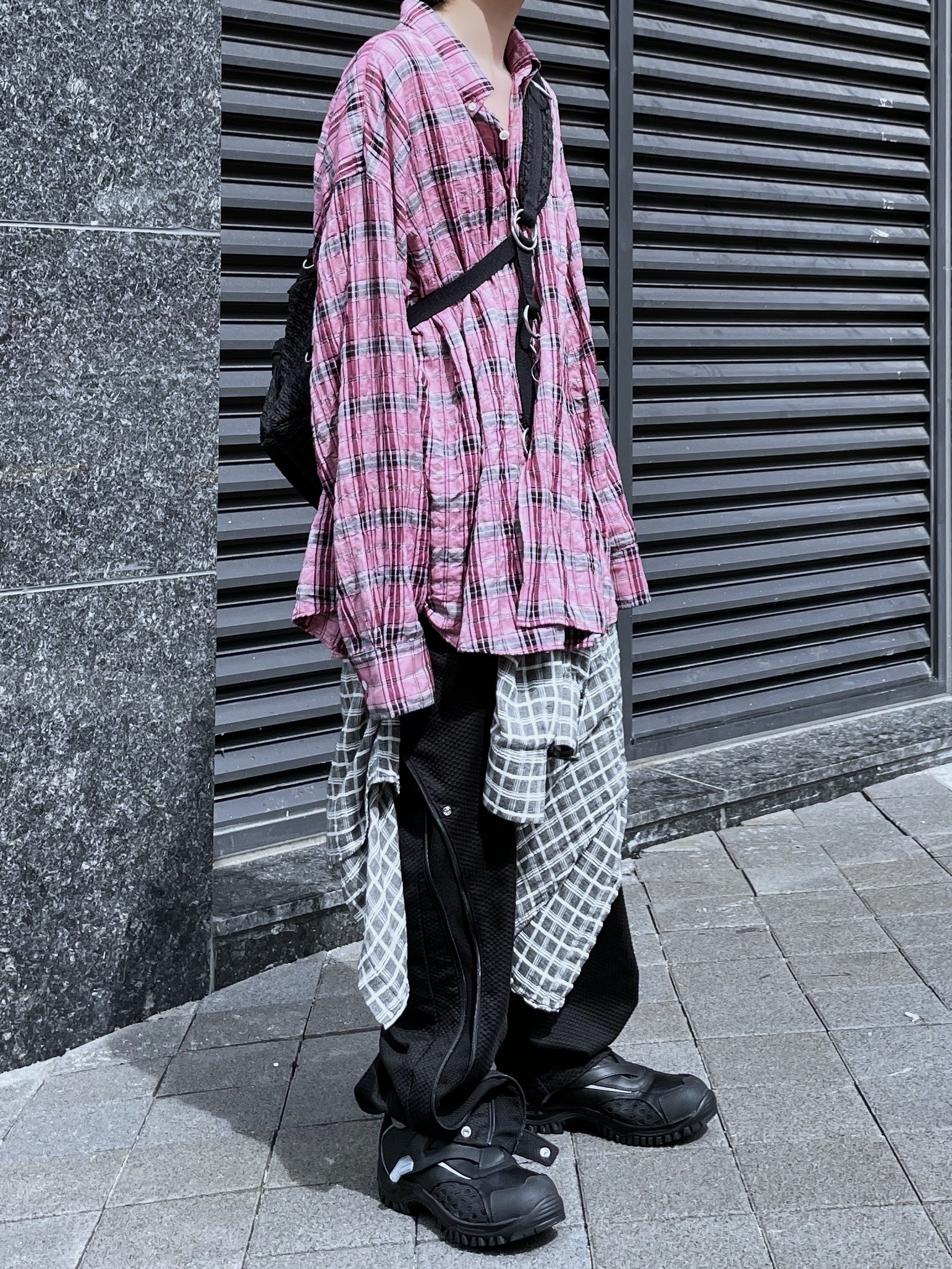 Our Legacy Borrowed BD Shirt Cerise Memory Check, Our Legacy Borrowed BD Shirt Dark Grey Sheer Check 착용 스타일
