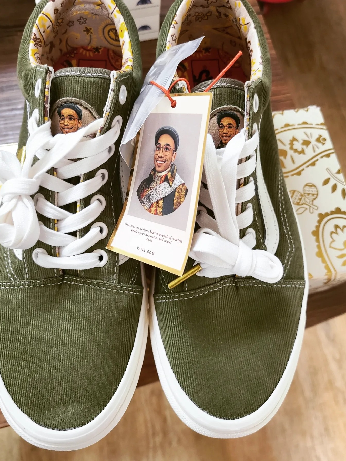 Supreme Hanes Crew Socks White (4 Pack), Vans x Anderson .Paak Old Skool 36 DX Capers 착용 스타일 - 2
