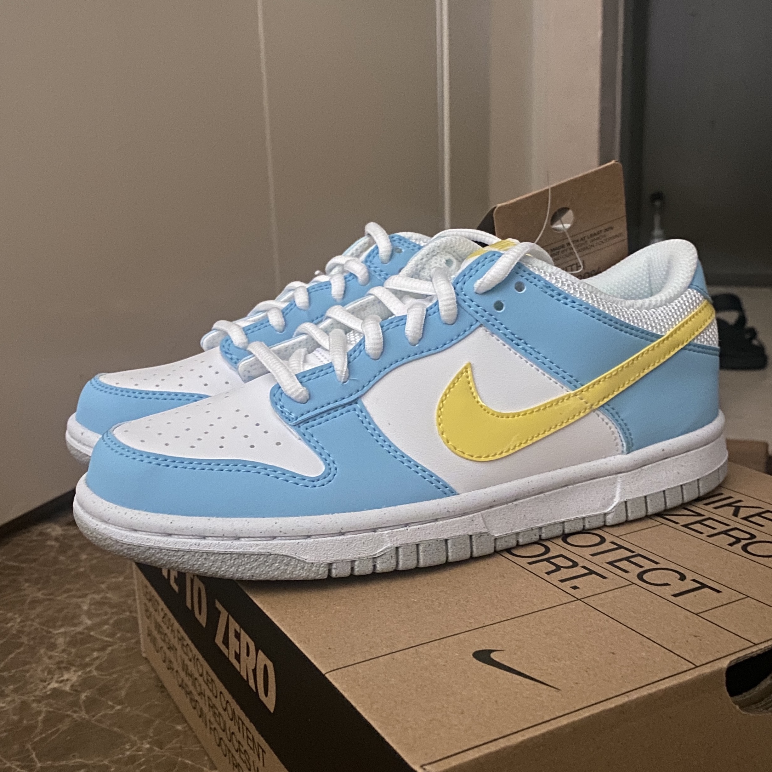 (GS) Nike Dunk Low Next Nature Blue Chill Yellow Strike 착용 스타일 - 3