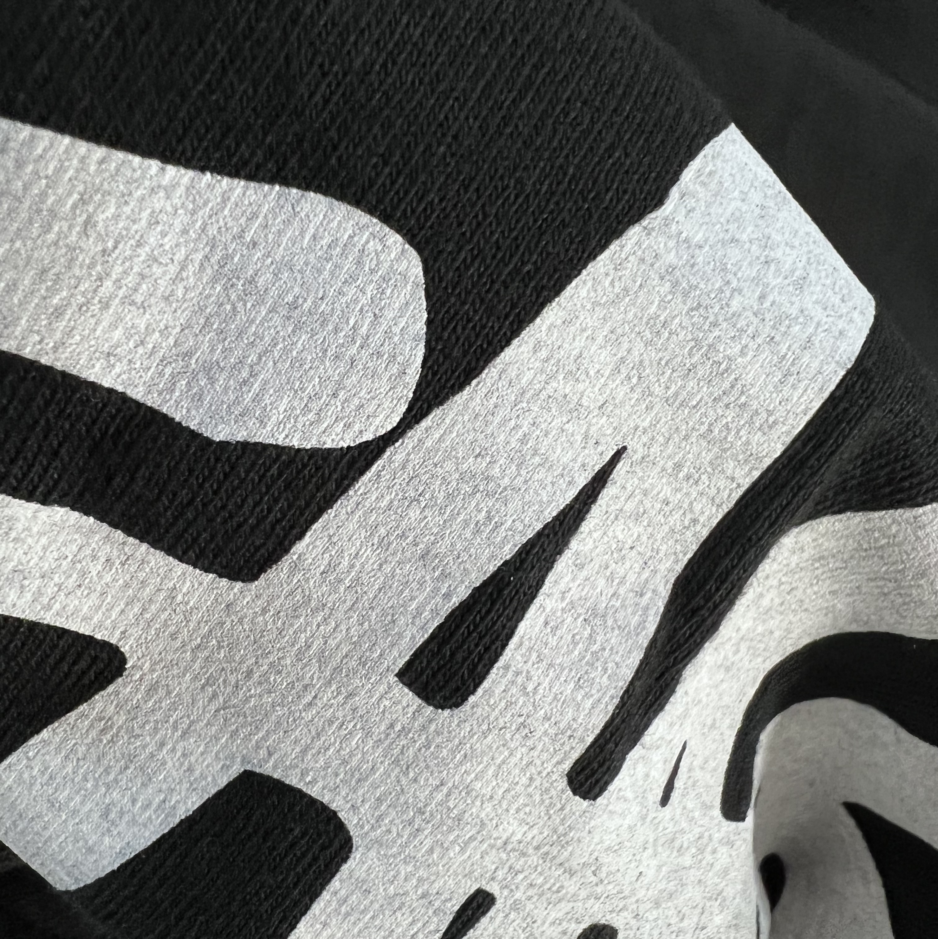 Stussy Basic Stussy T-Shirt Black 2022 착용 스타일 - 2