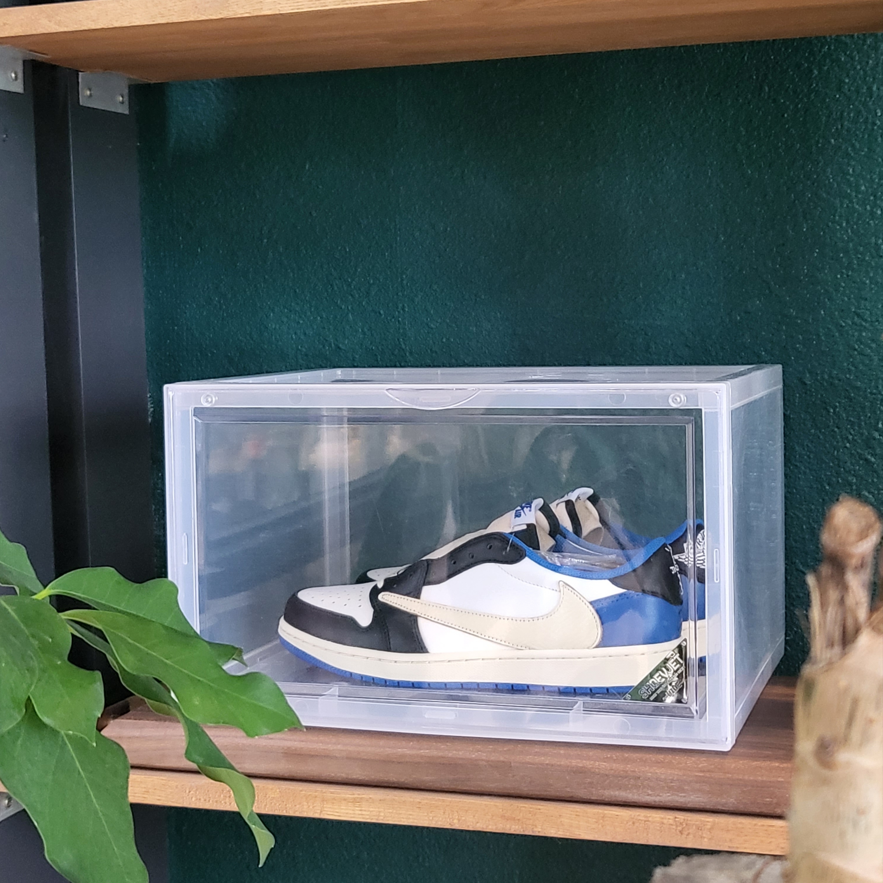 Jordan 1 x Travis Scott x Fragment Retro Low OG SP Military Blue 착용 스타일