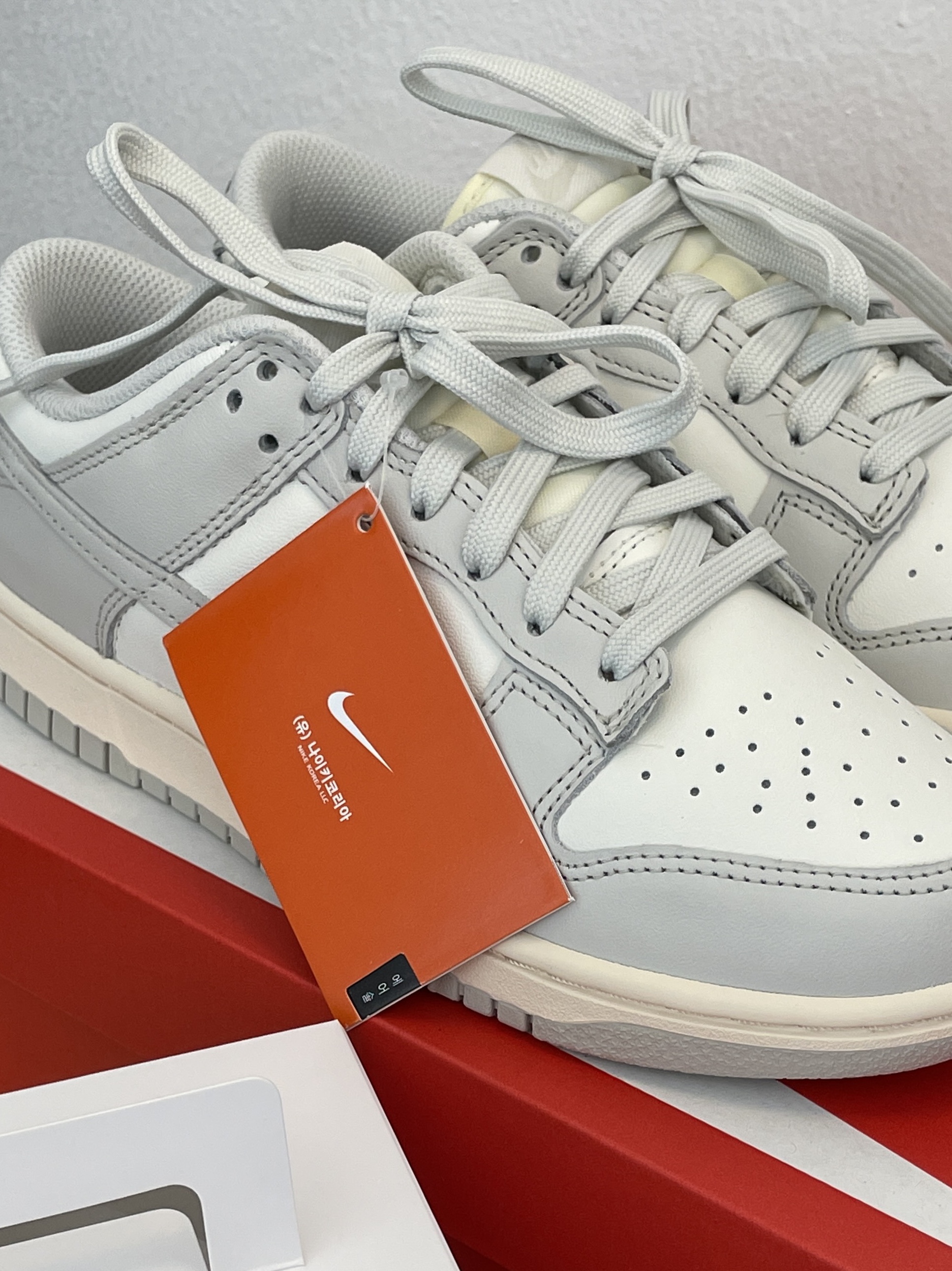 (W) Nike Dunk Low Light Bone 착용 스타일 - 2
