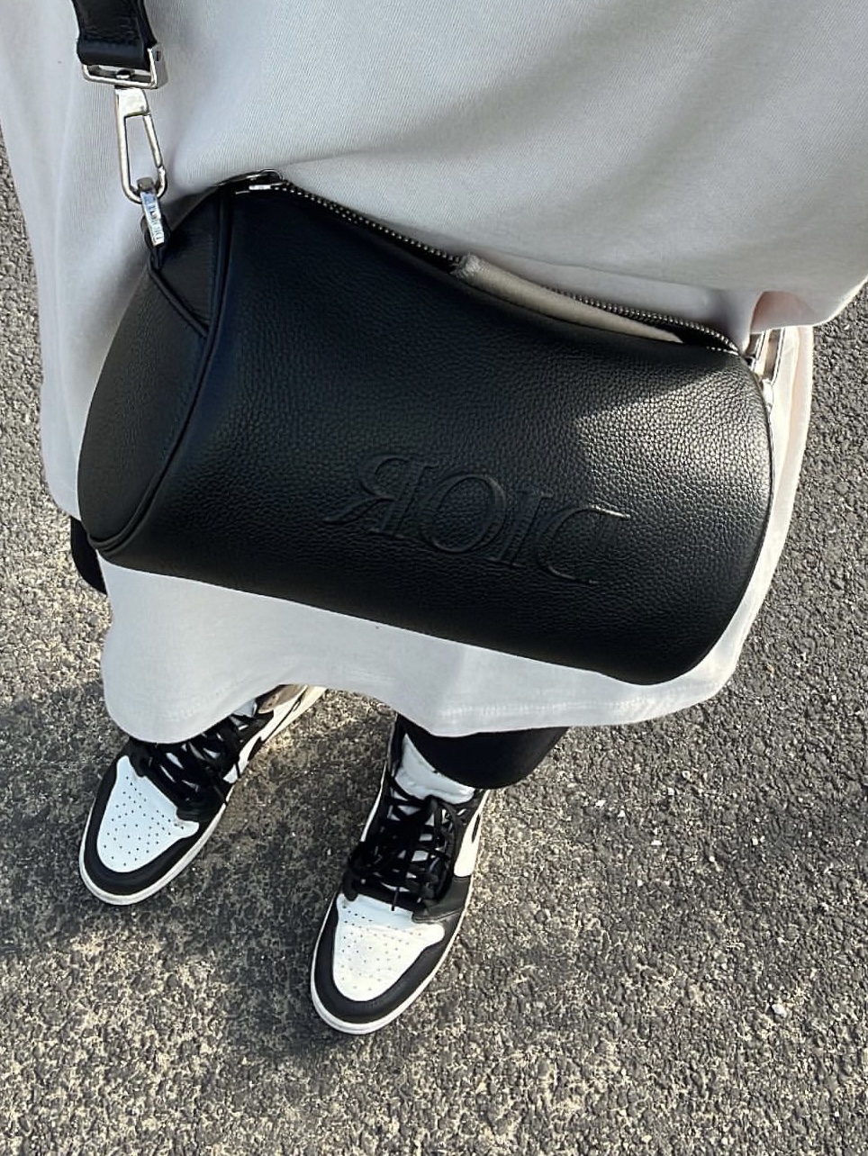 Jordan 1 Retro High OG Black Mocha 착용 스타일 - 2