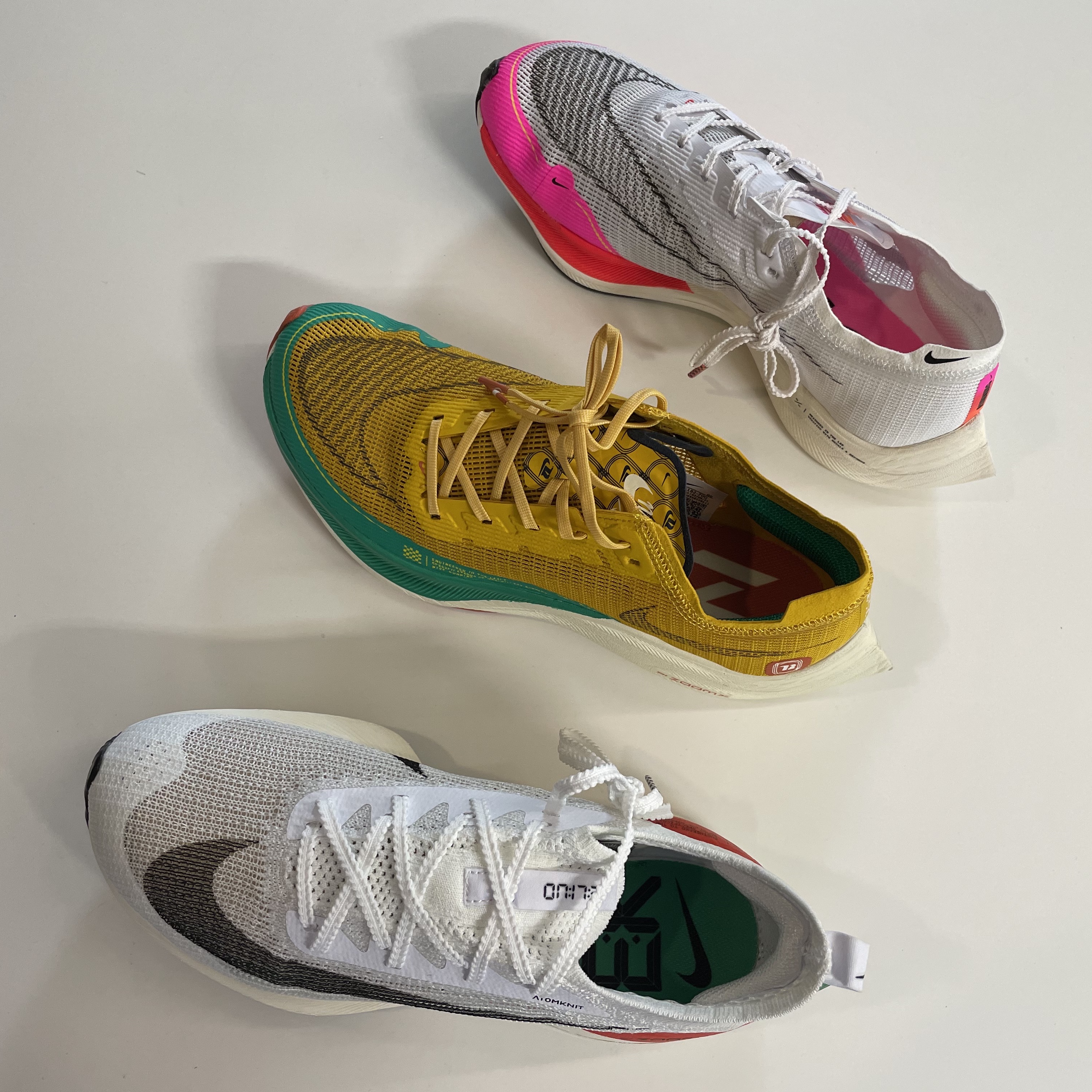 (W) Nike Air Zoom Alphafly Next% Eliud Kipchoge Kenya, Nike ZoomX Vaporfly Next% 2 White 착용 스타일 - 1