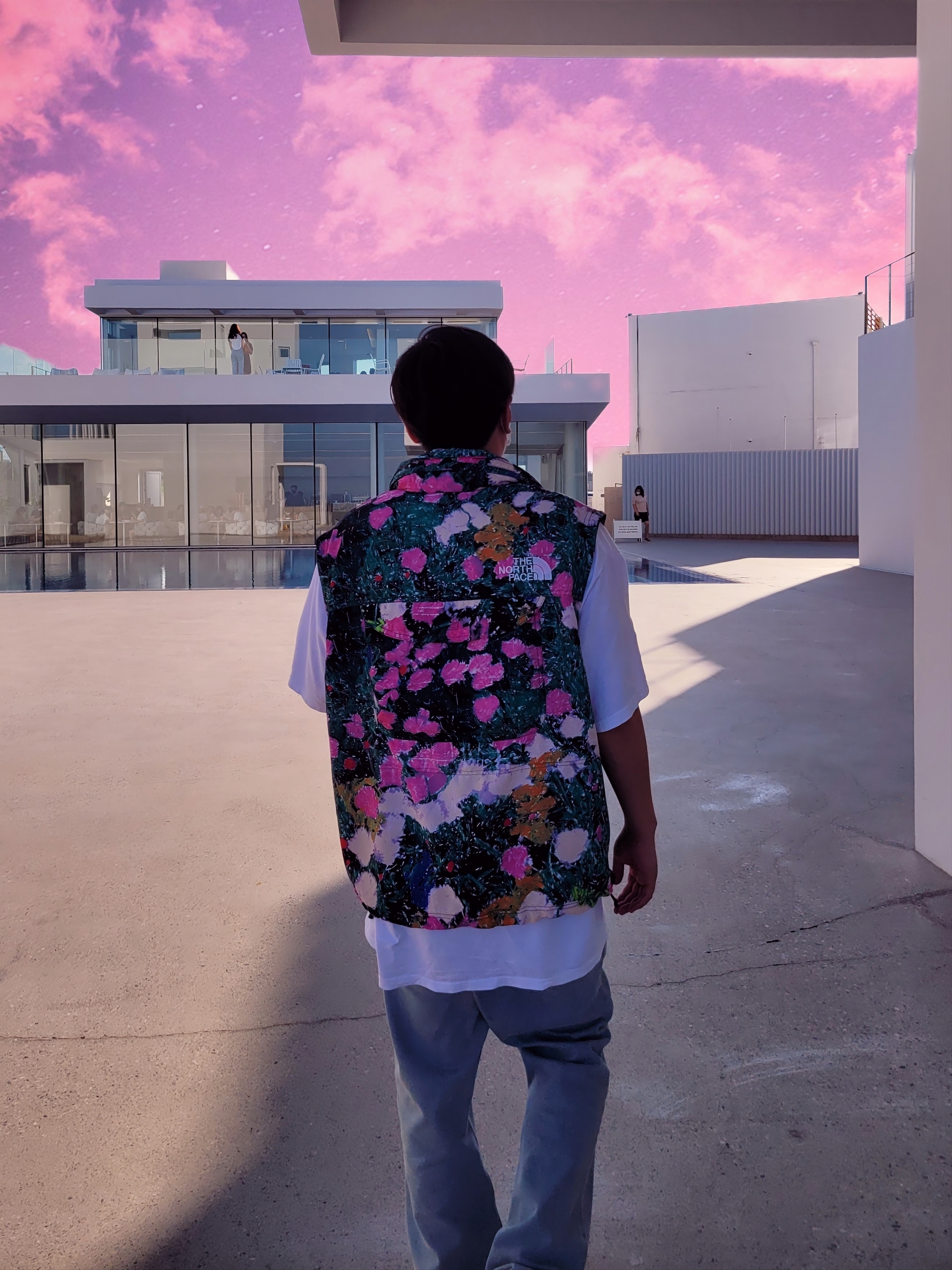 Supreme x The North Face Trekking Convertible Jacket Flowers - 22SS, Nike Air Force 1 '07 Low White 착용 스타일 - 2