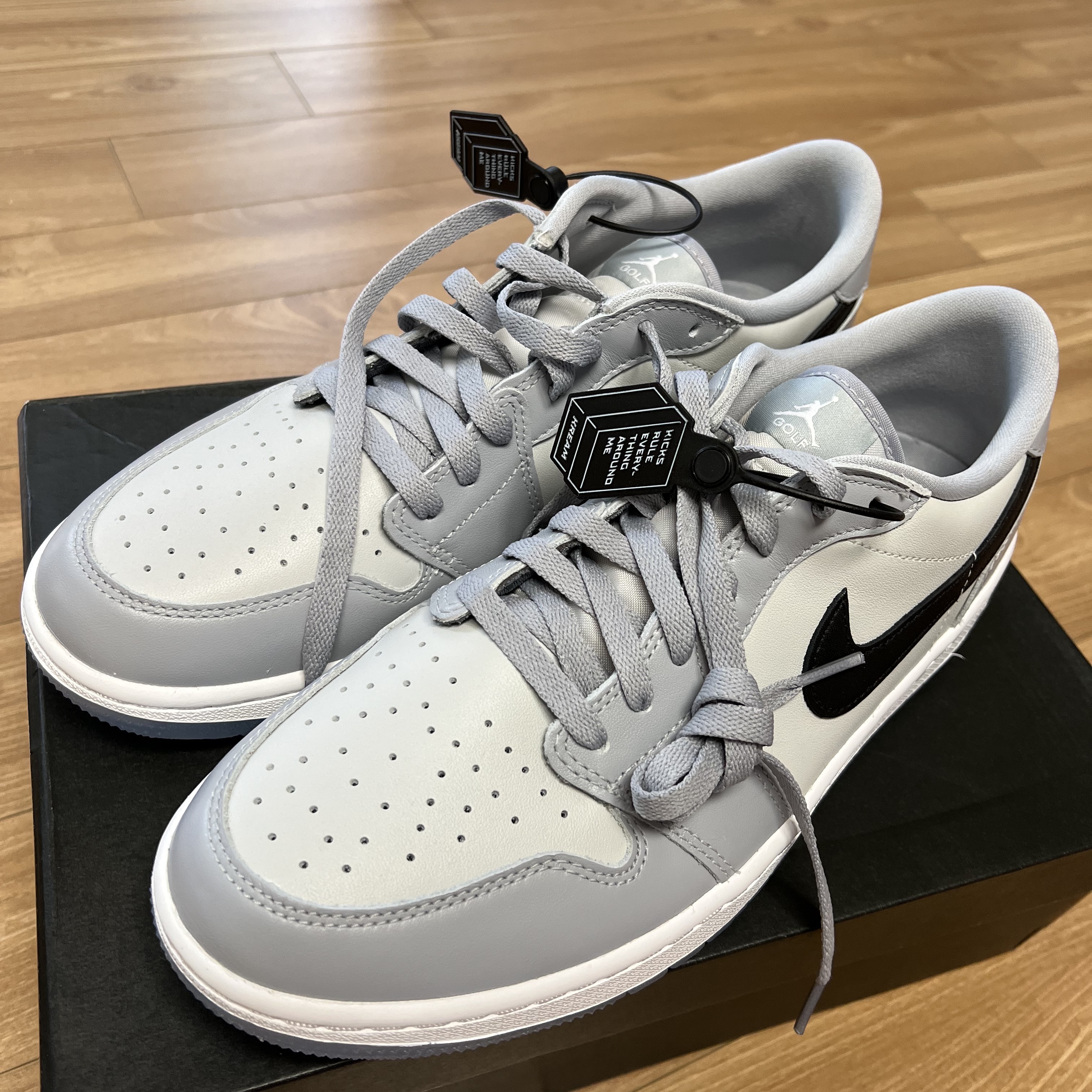 Jordan 1 Low Golf Wolf Grey 착용 스타일