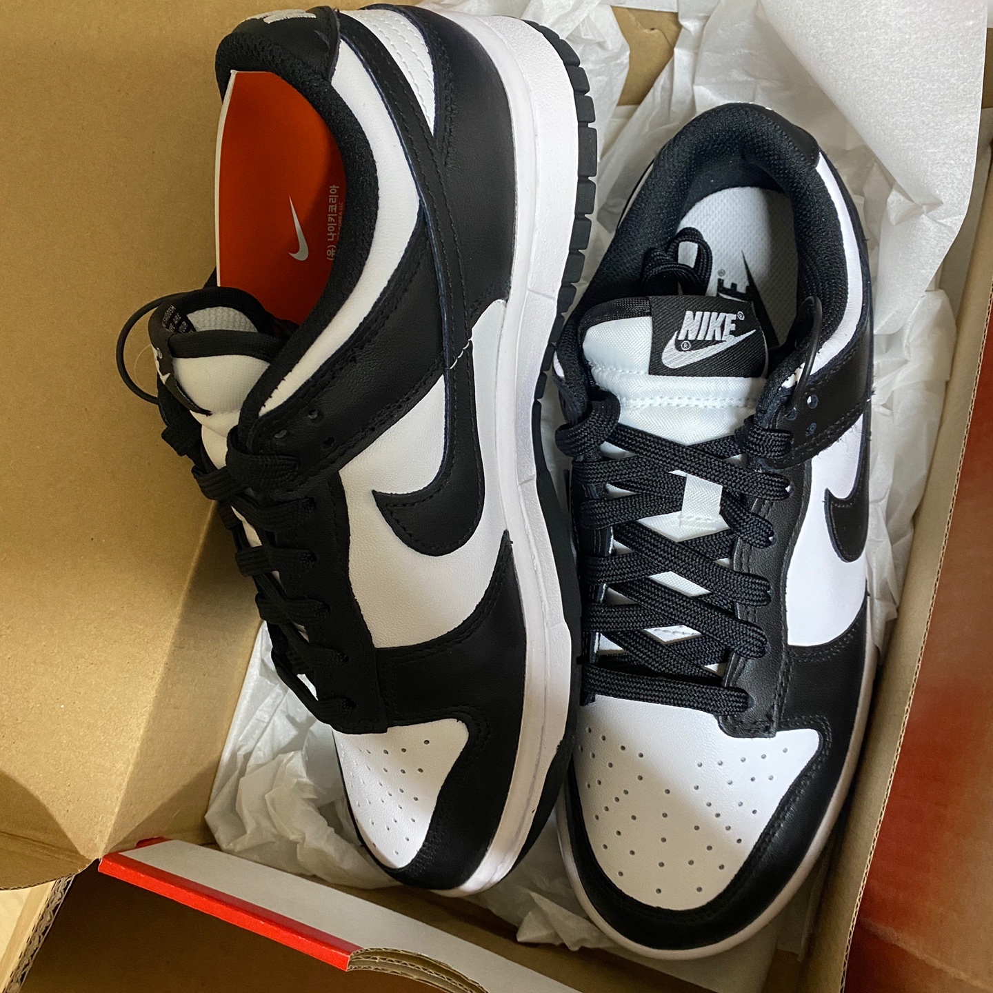 (W) Nike Dunk Low Black 착용 스타일