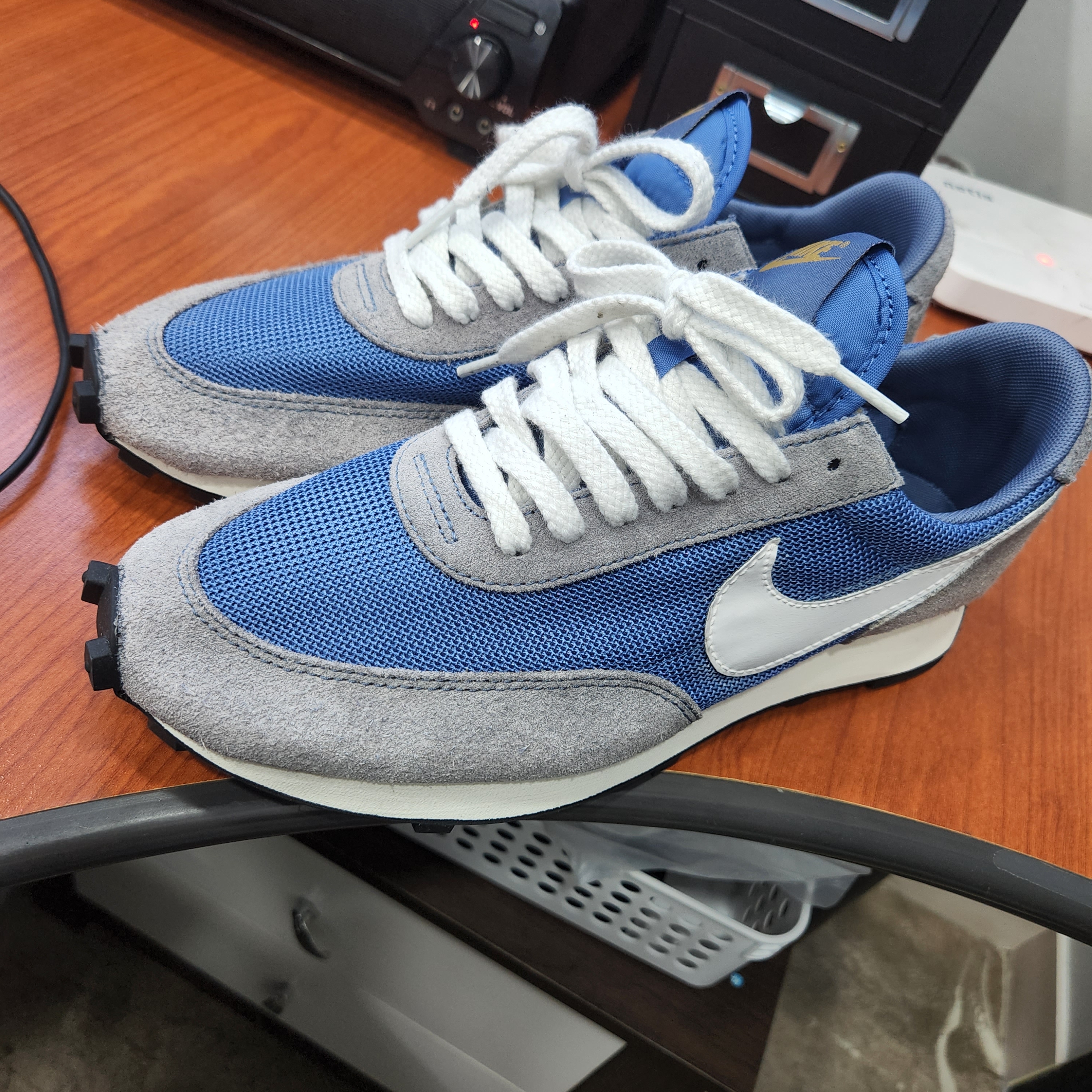 Nike Daybreak SP Metallic Gold Mountain Blue 착용 스타일 - 2