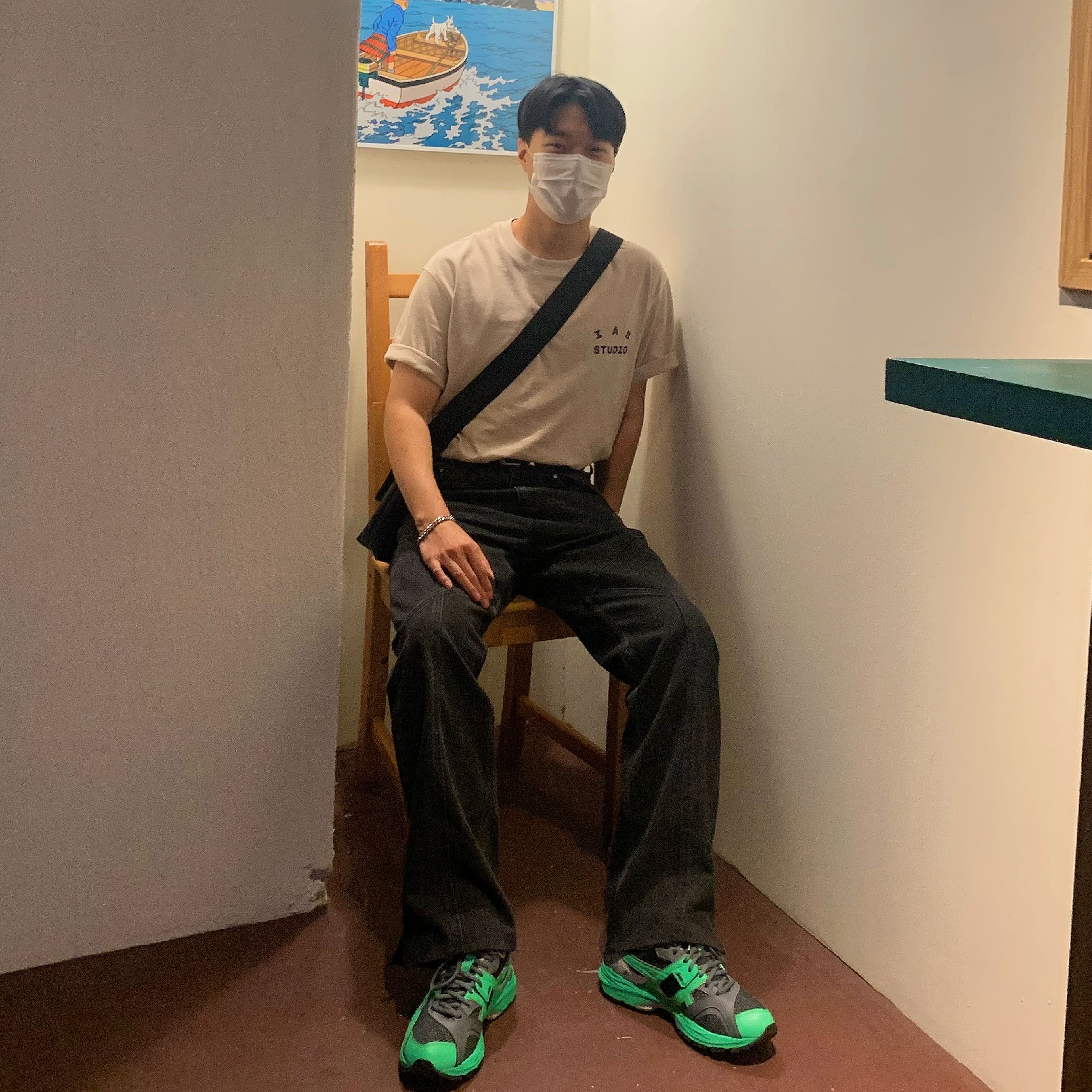 Asics HS2-S Gel-MC Plus Sea Glass Graphite Grey, IAB Studio Pigment T-Shirt Oatmeal 착용 스타일