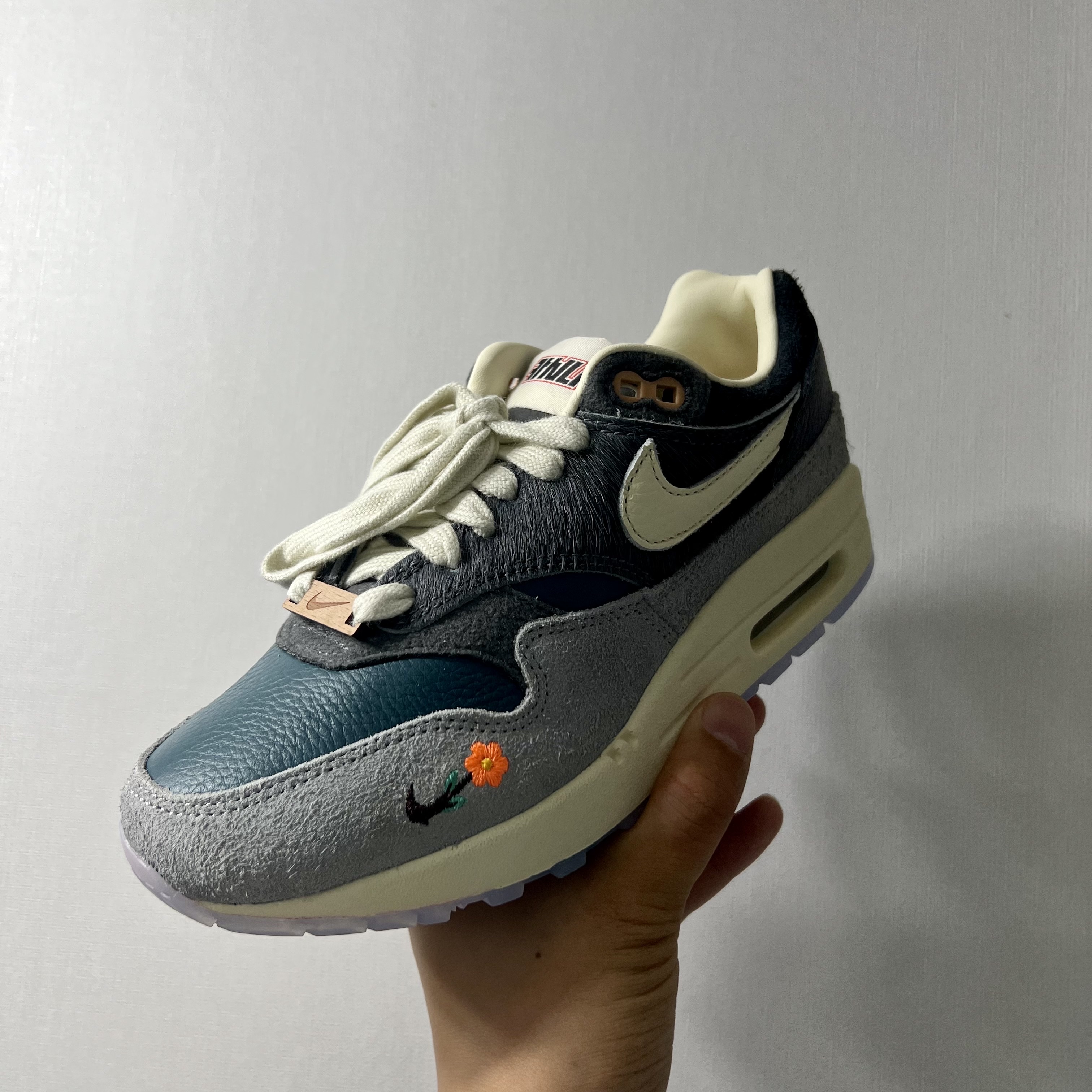 Nike x Kasina Air Max 1 SP Won-Ang Particle Grey 착용 스타일 - 2