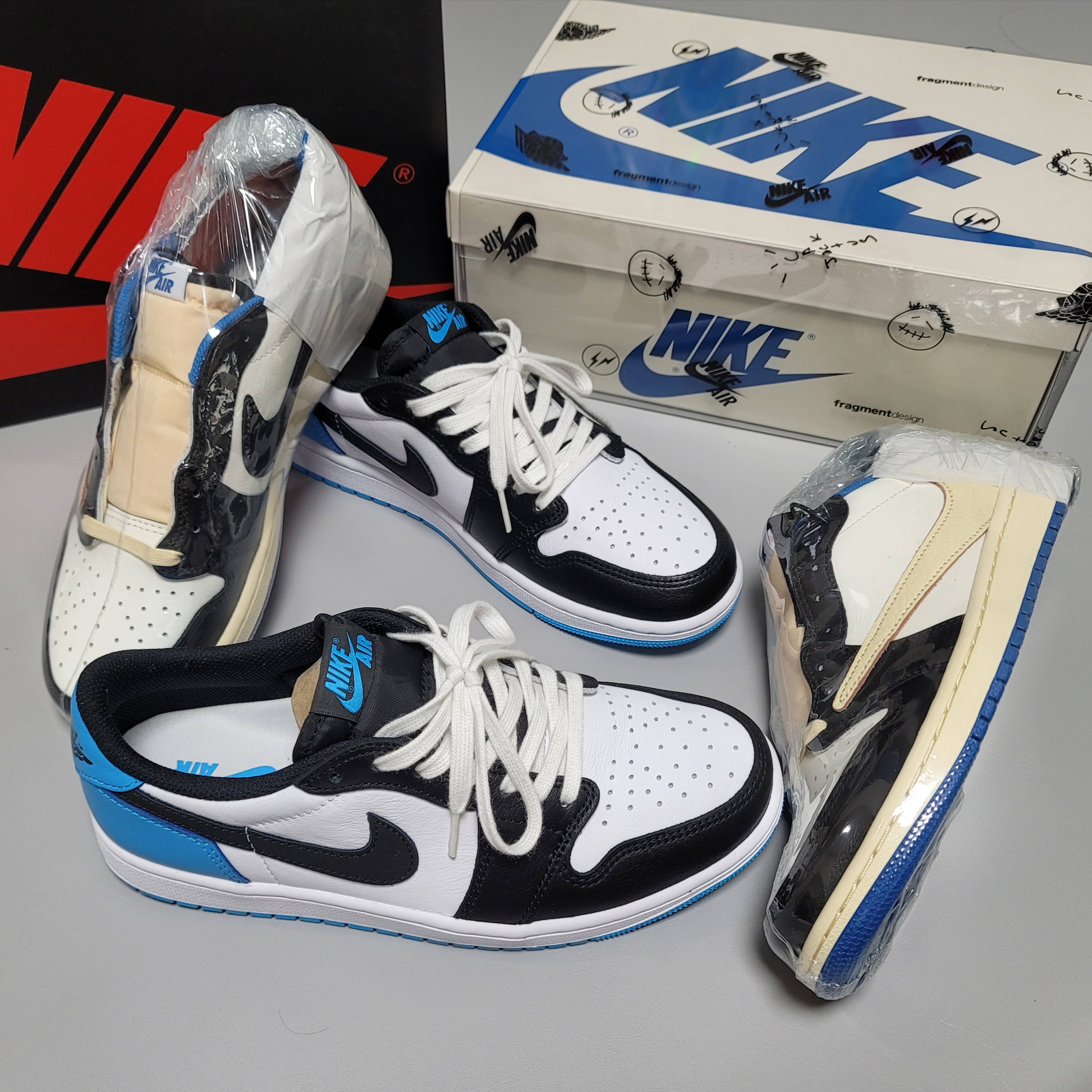 Jordan 1 x Travis Scott x Fragment Retro Low OG SP Military Blue, Jordan 1 Retro Low OG Black and Dark Powder Blue 착용 스타일