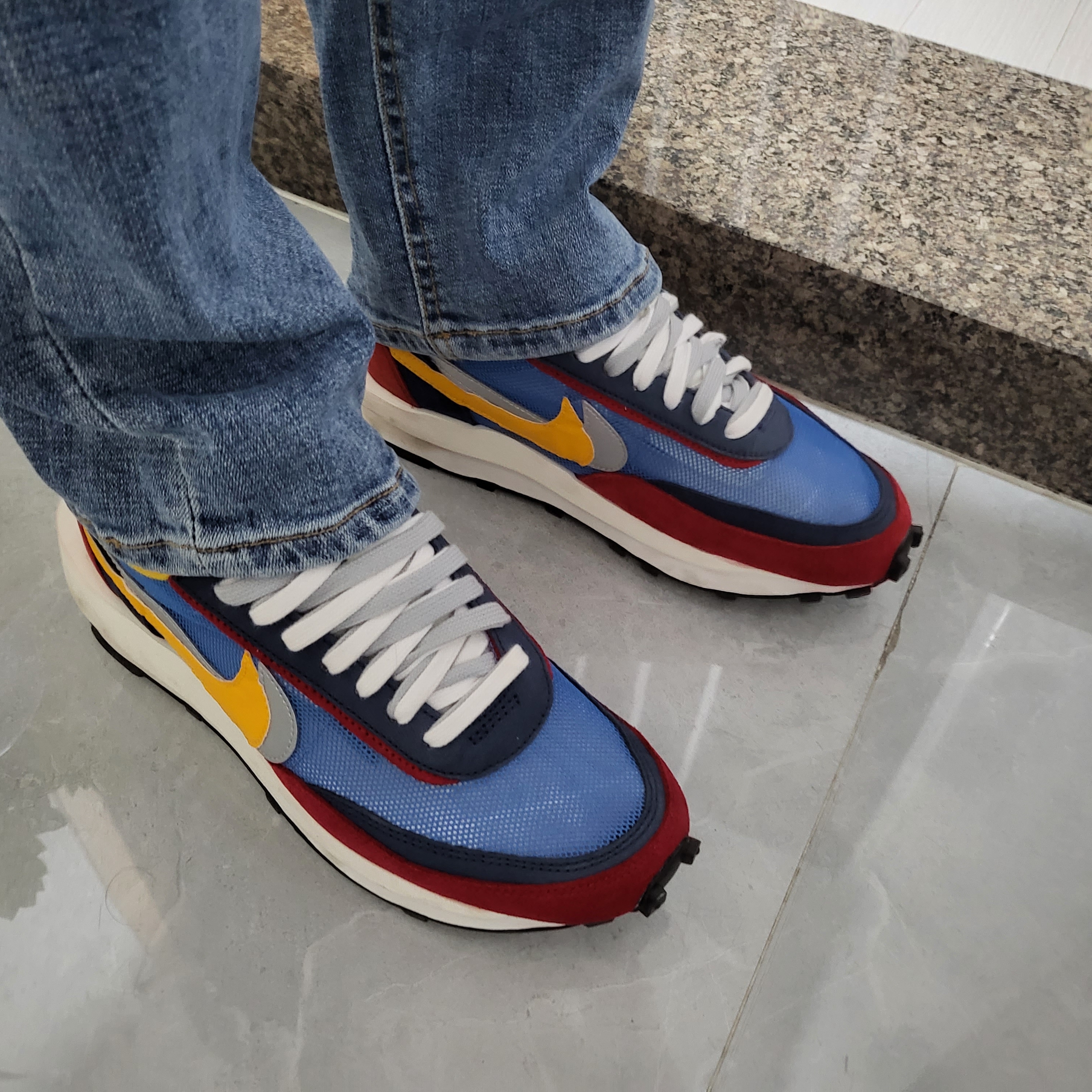 Nike x Sacai LDWaffle Blue Multi 착용 스타일