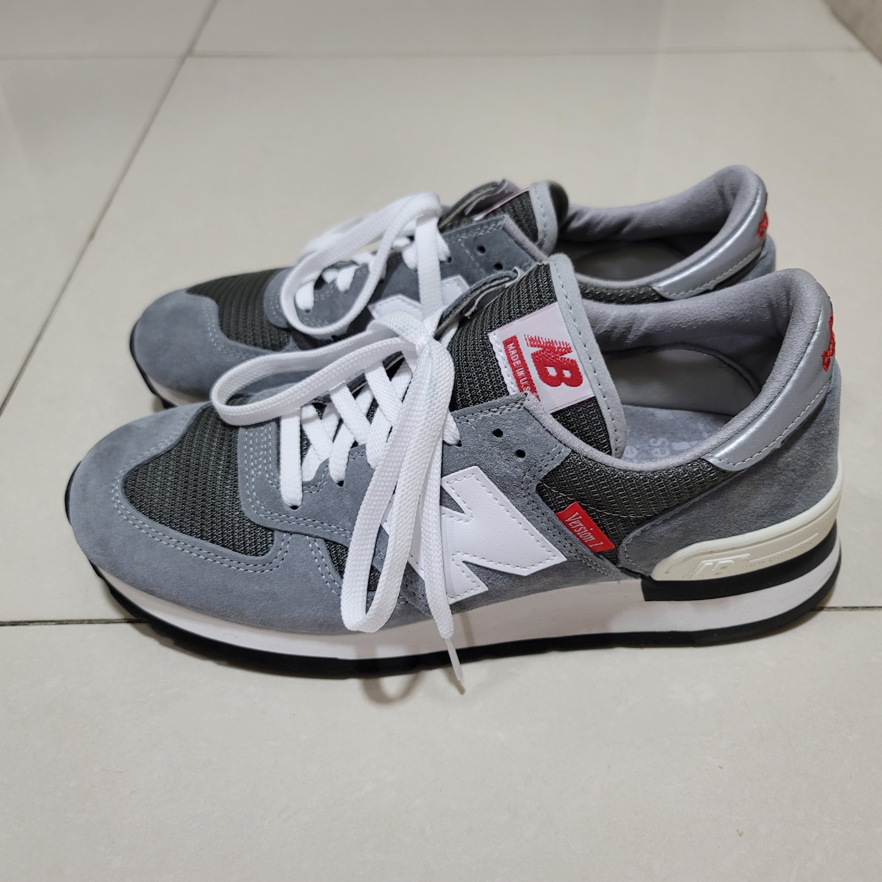 New Balance 990vs1 Made in USA Grey 착용 스타일