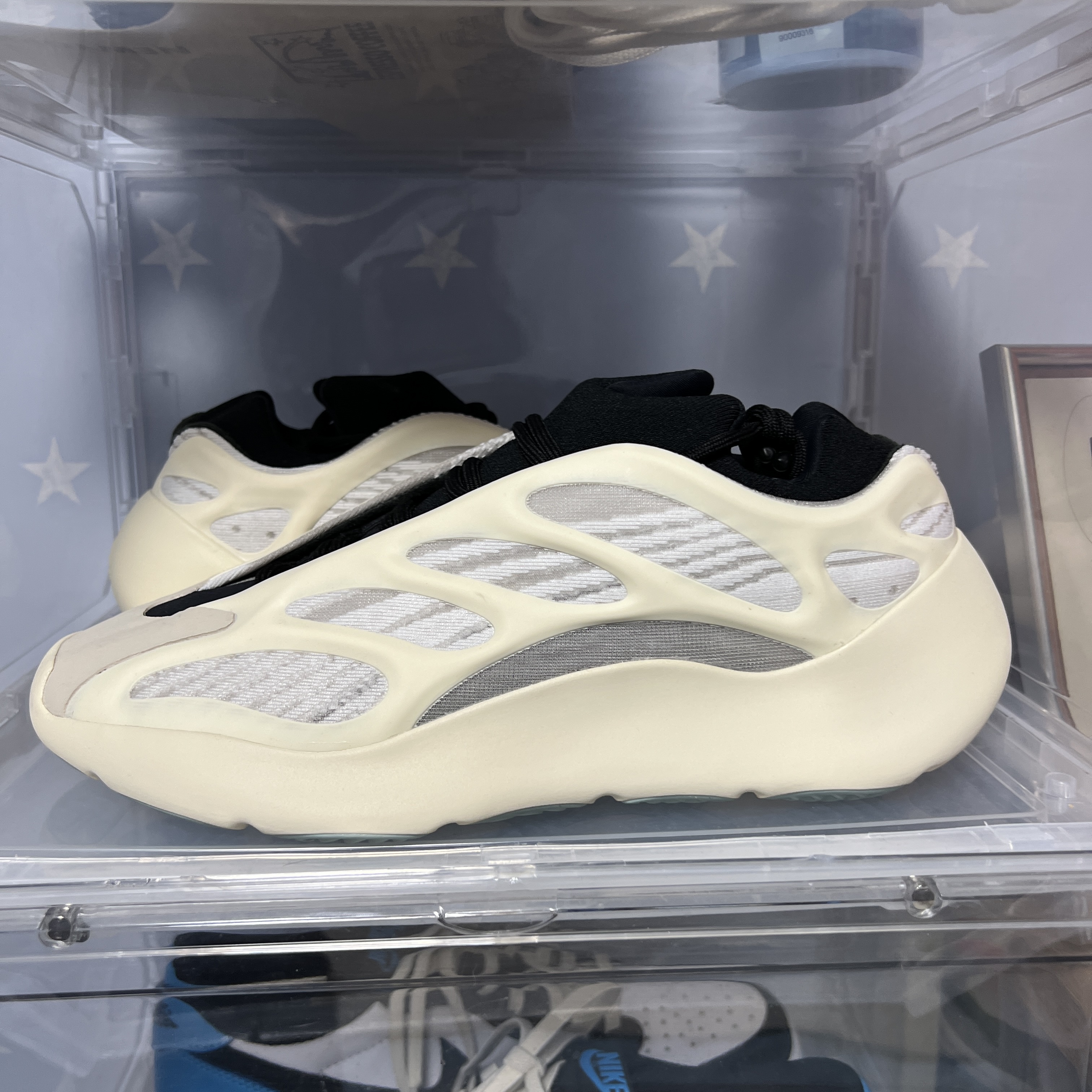 Adidas Yeezy 700 V3 Azael 2022/2023 착용 스타일