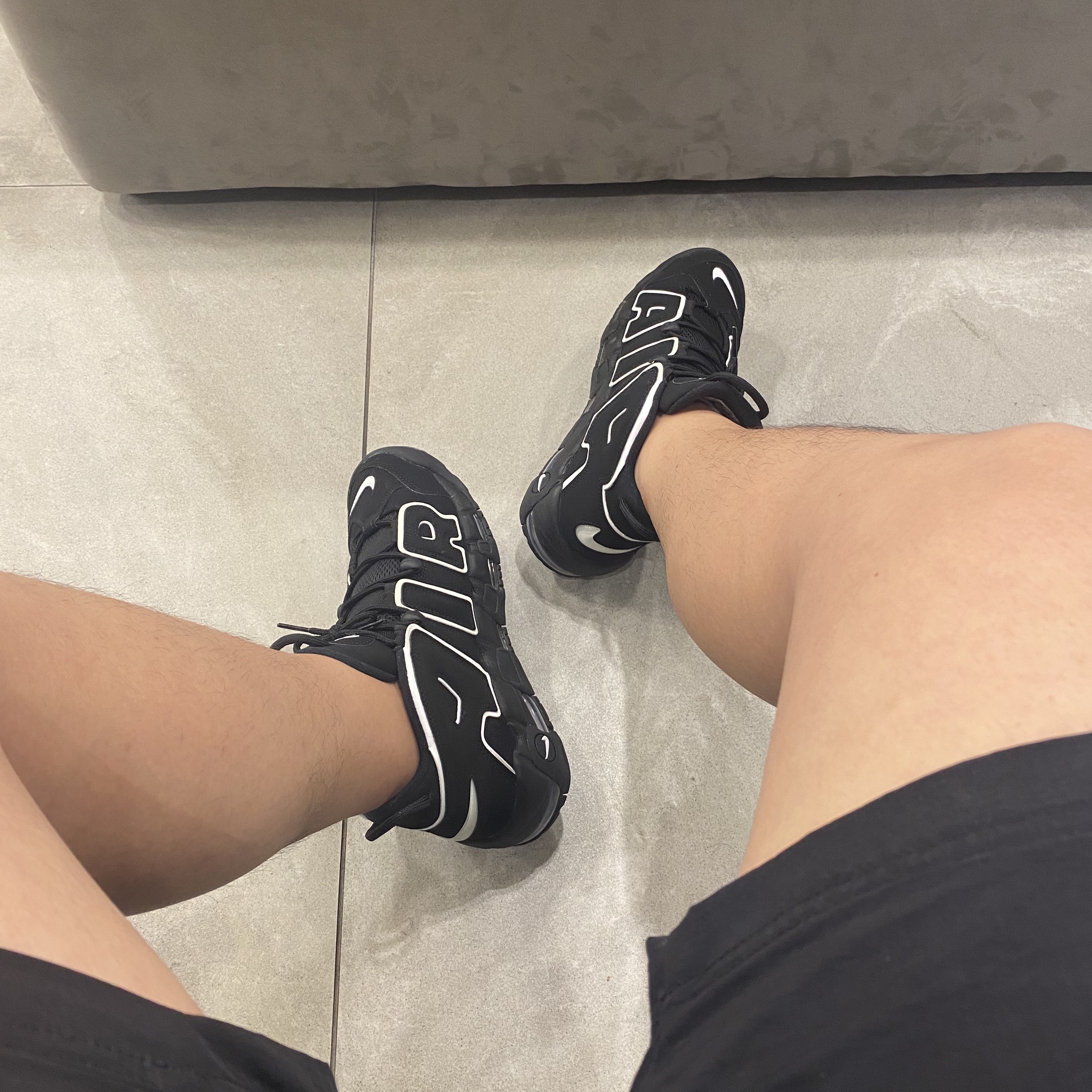 Nike Air More Uptempo Black White 2020 착용 스타일