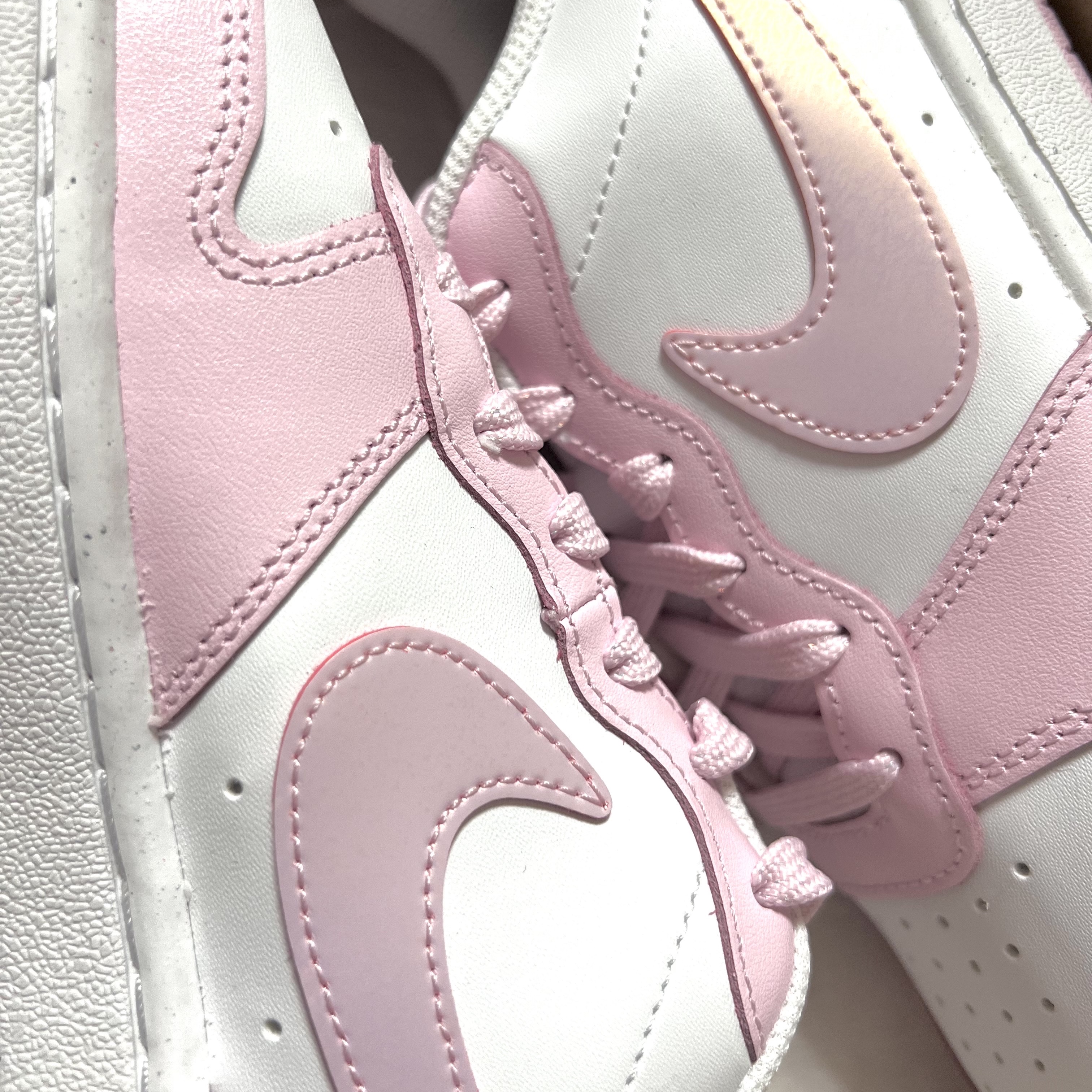 (GS) Nike Court Borough 2 SE White Pink Foam 착용 스타일