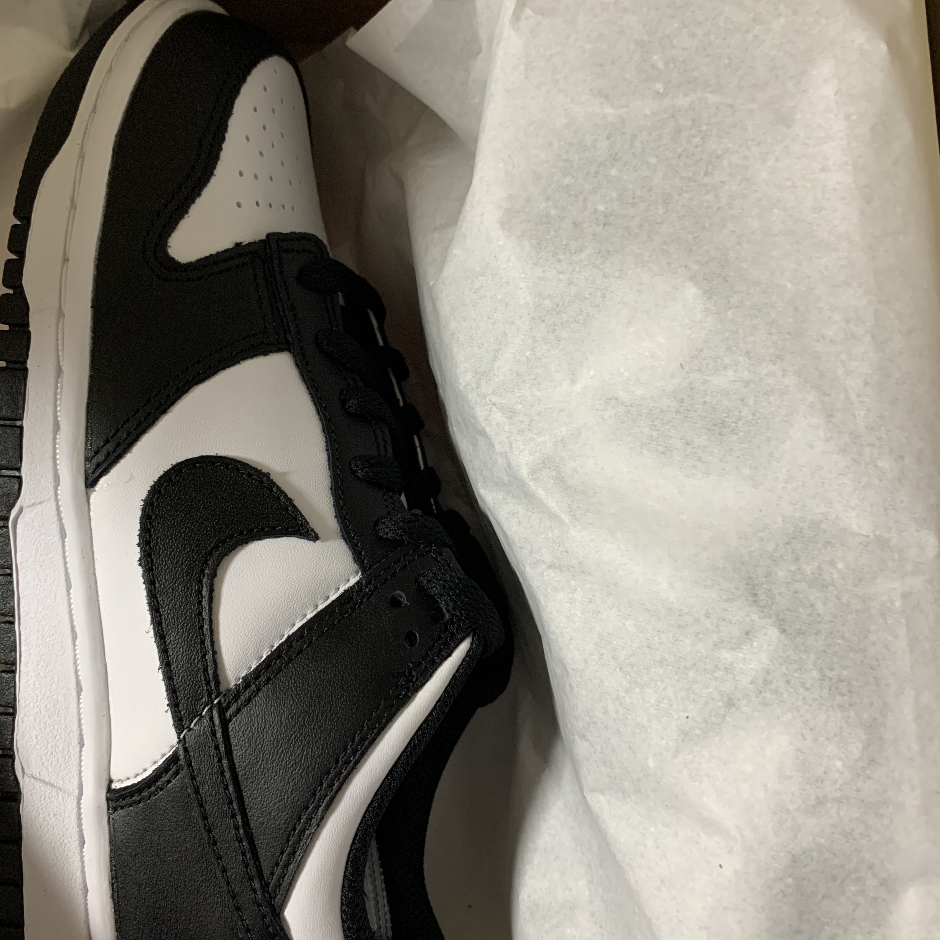 (GS) Nike Dunk Low Black 착용 스타일