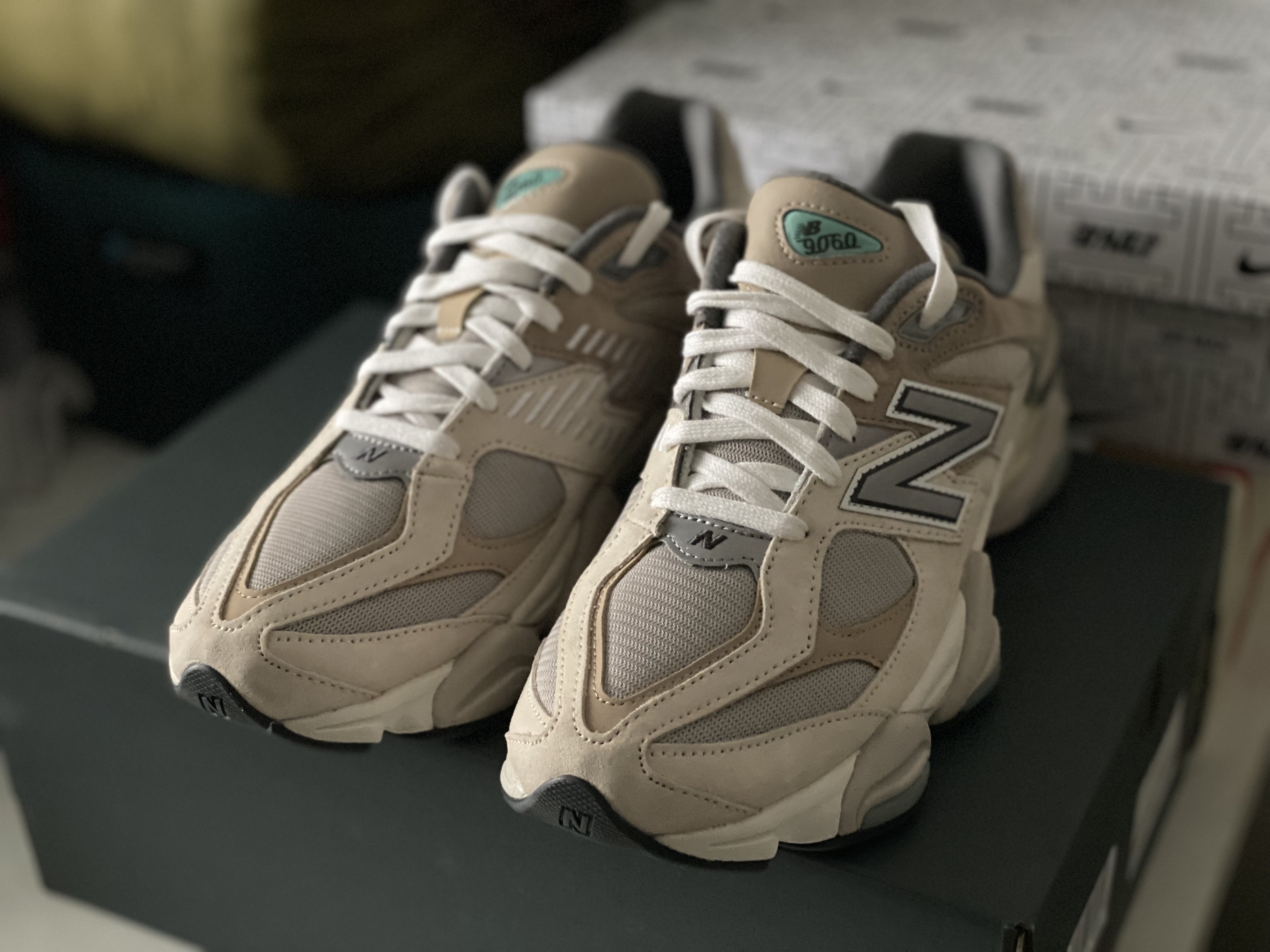 New Balance 9060 Sea Salt 착용 스타일 - 4
