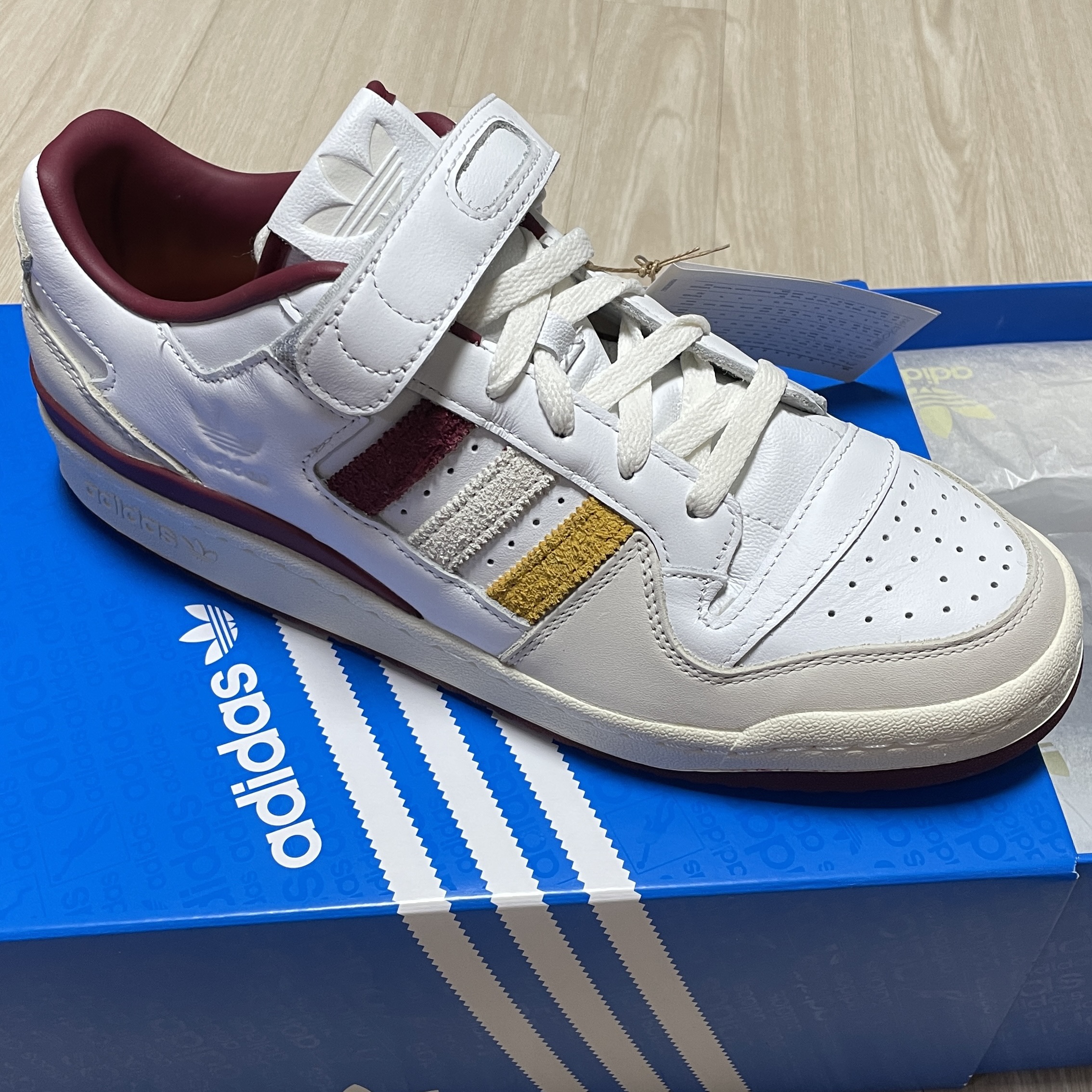 Adidas x END. Forum Low Varsity 착용 스타일 - 1