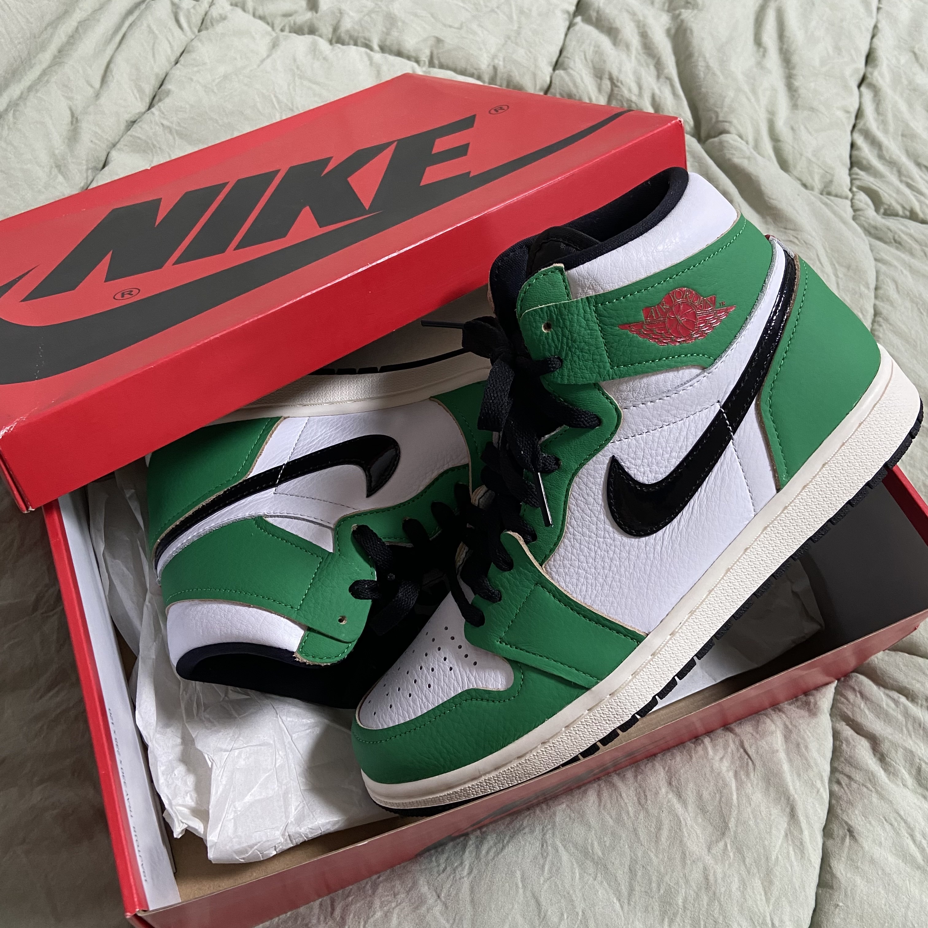 (W) Jordan 1 Retro High OG Lucky Green 착용 스타일