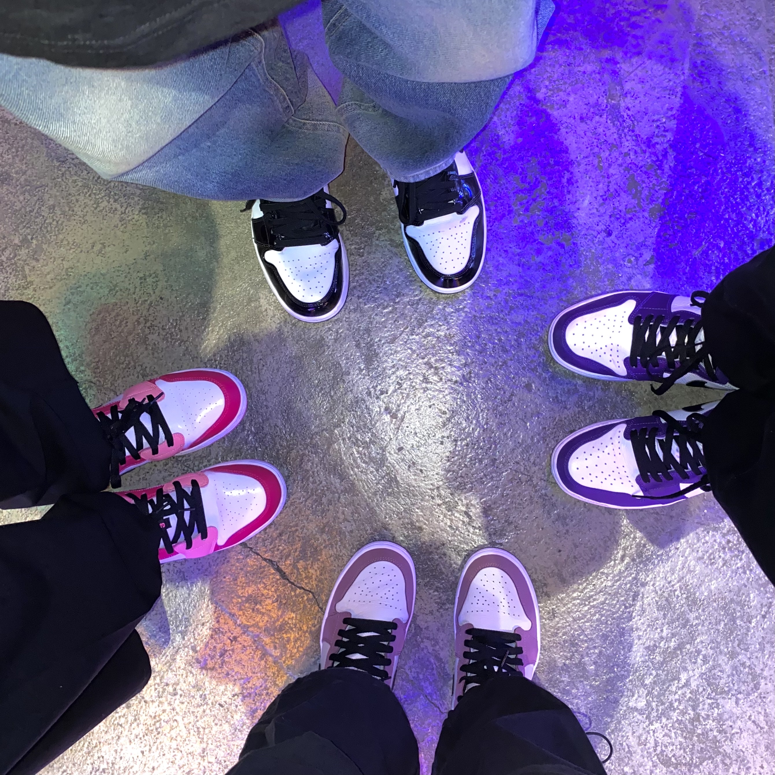 (W) Jordan 1 Mid SE Light Mulberry, Jordan 1 Mid SE ASW Black 착용 스타일
