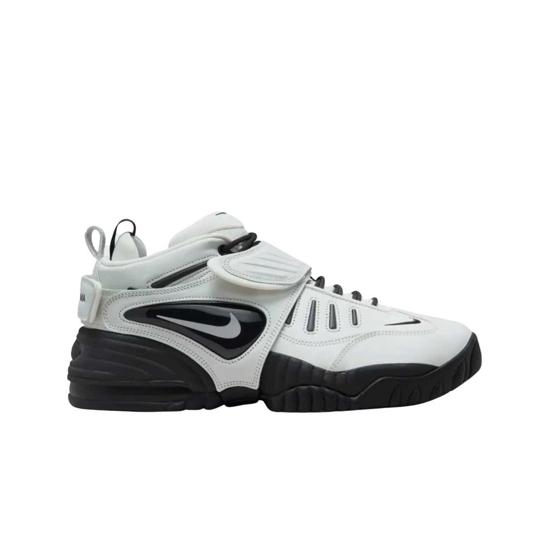 나이키 x 앰부쉬 에어 어저스트 포스 SP 서밋 화이트 앤 블랙(Nike x Ambush Air Adjust Force SP Summit White and Black)