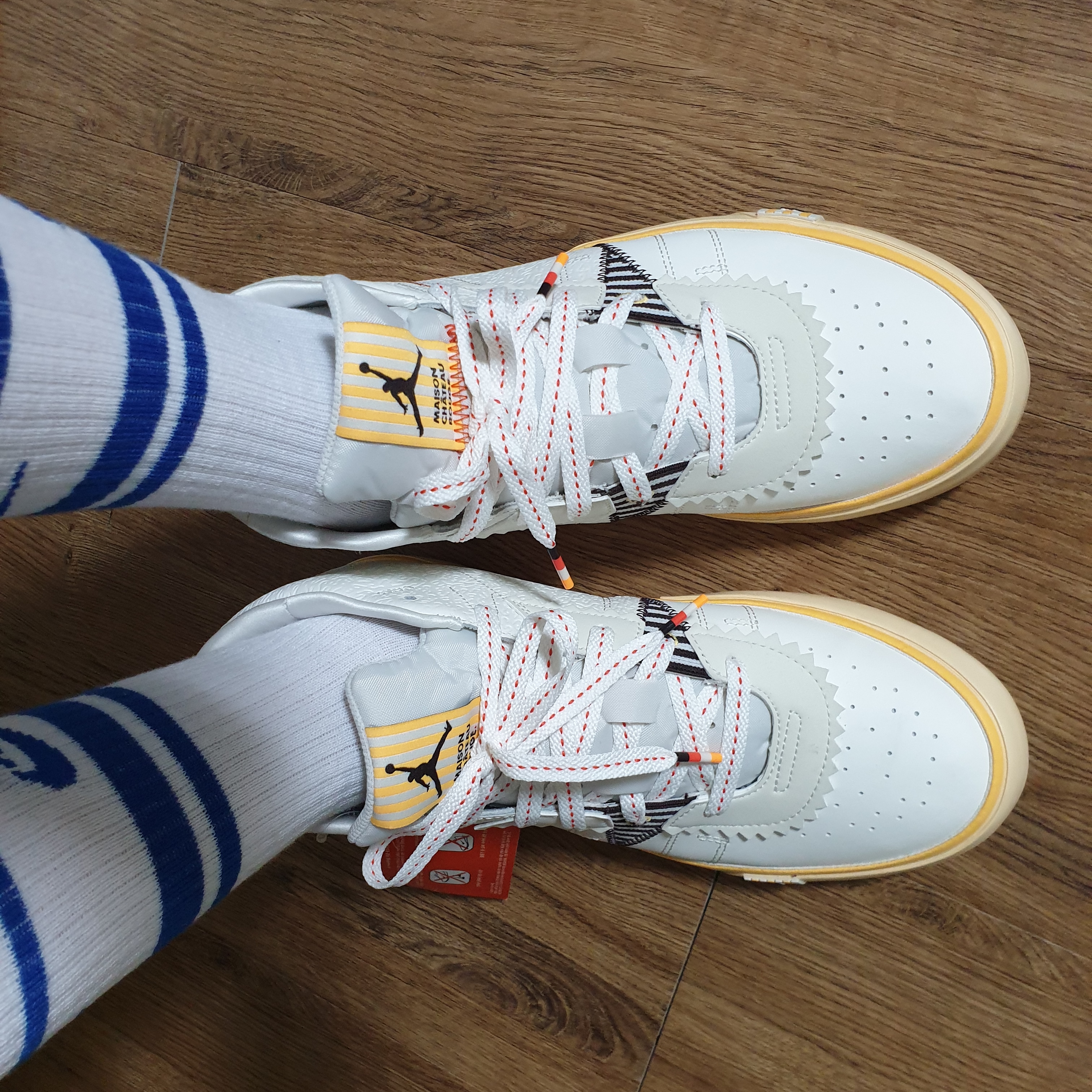 Jordan Series x Maison Chateau Rouge Mid SP Sail 착용 스타일
